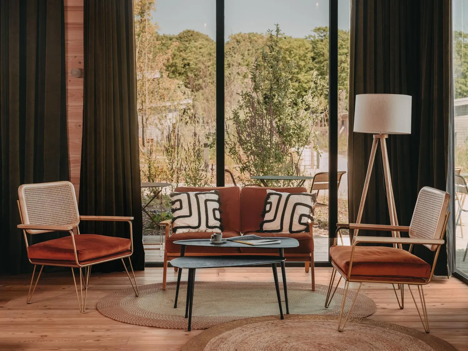 Seating area in Hôtel le Bout du Parc de Versailles