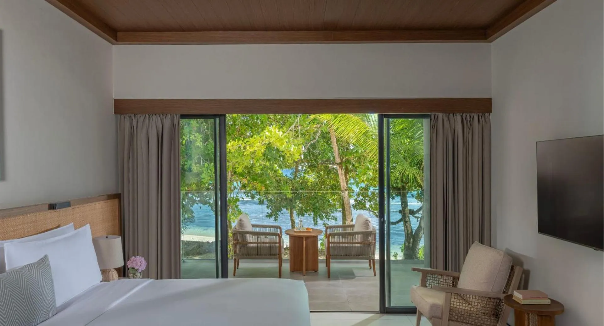 Bedroom, Bed in Avani+ Barbarons Seychelles