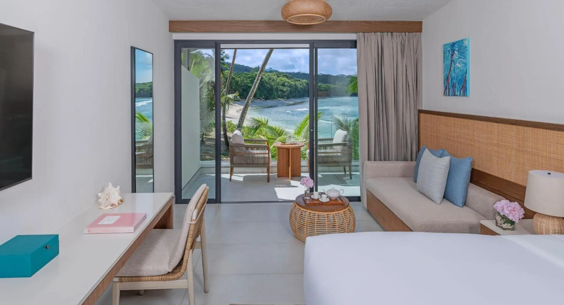 Bedroom, Bed in Avani+ Barbarons Seychelles