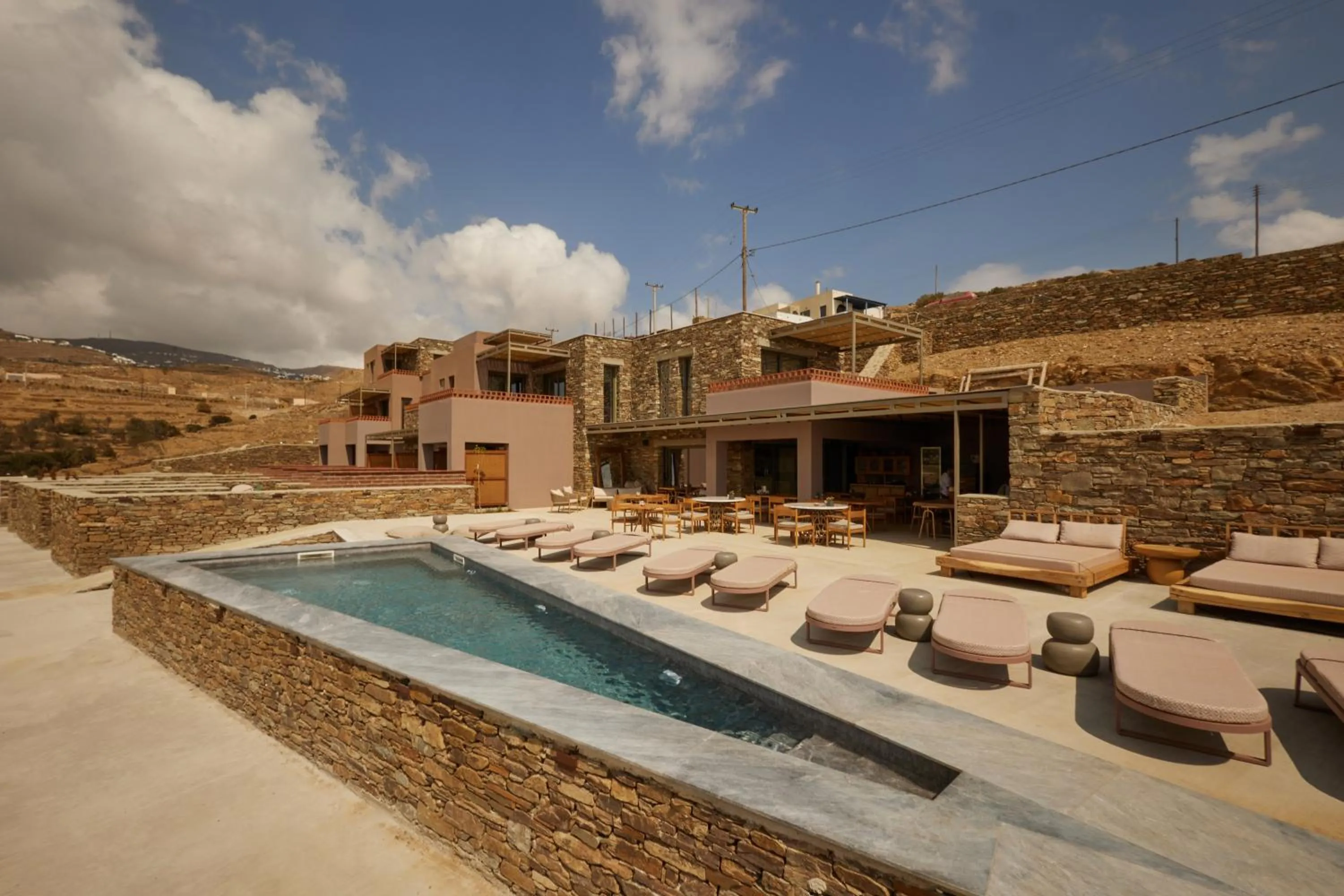 Swimming pool in Sun Aeriko