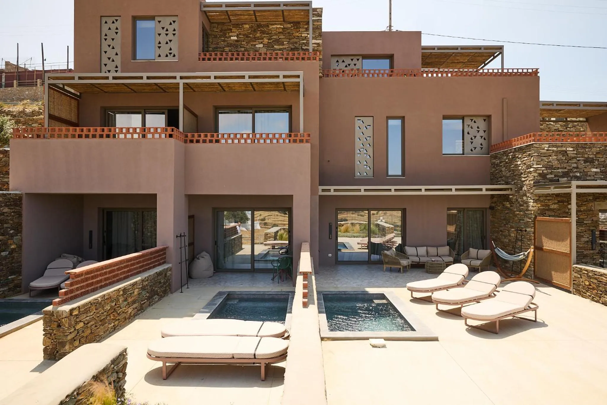 Facade/entrance in Sun Aeriko