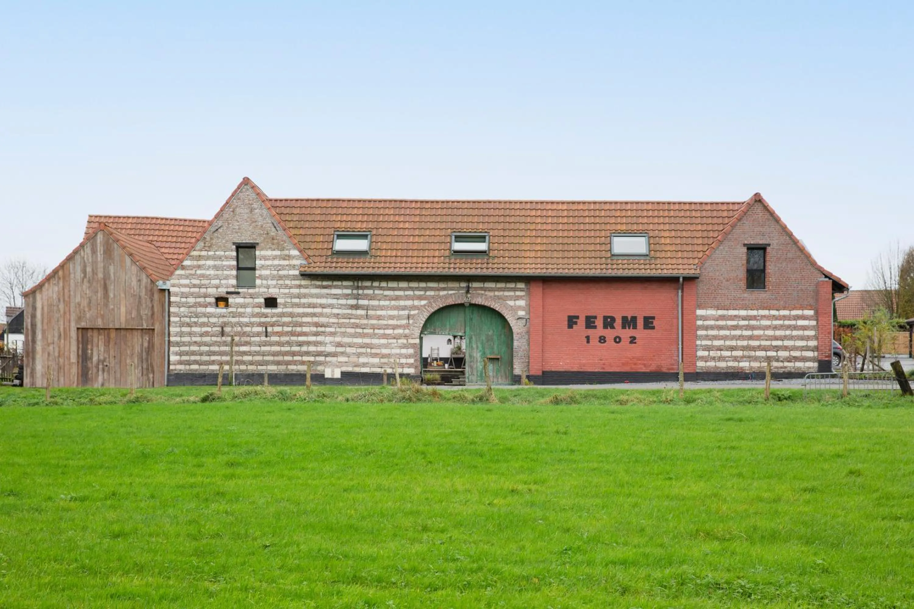 Property building in Suite & SPA à La Ferme 1802