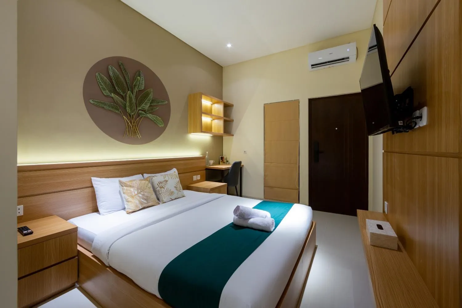 Bedroom, Bed in Cove Tripuri House Bali