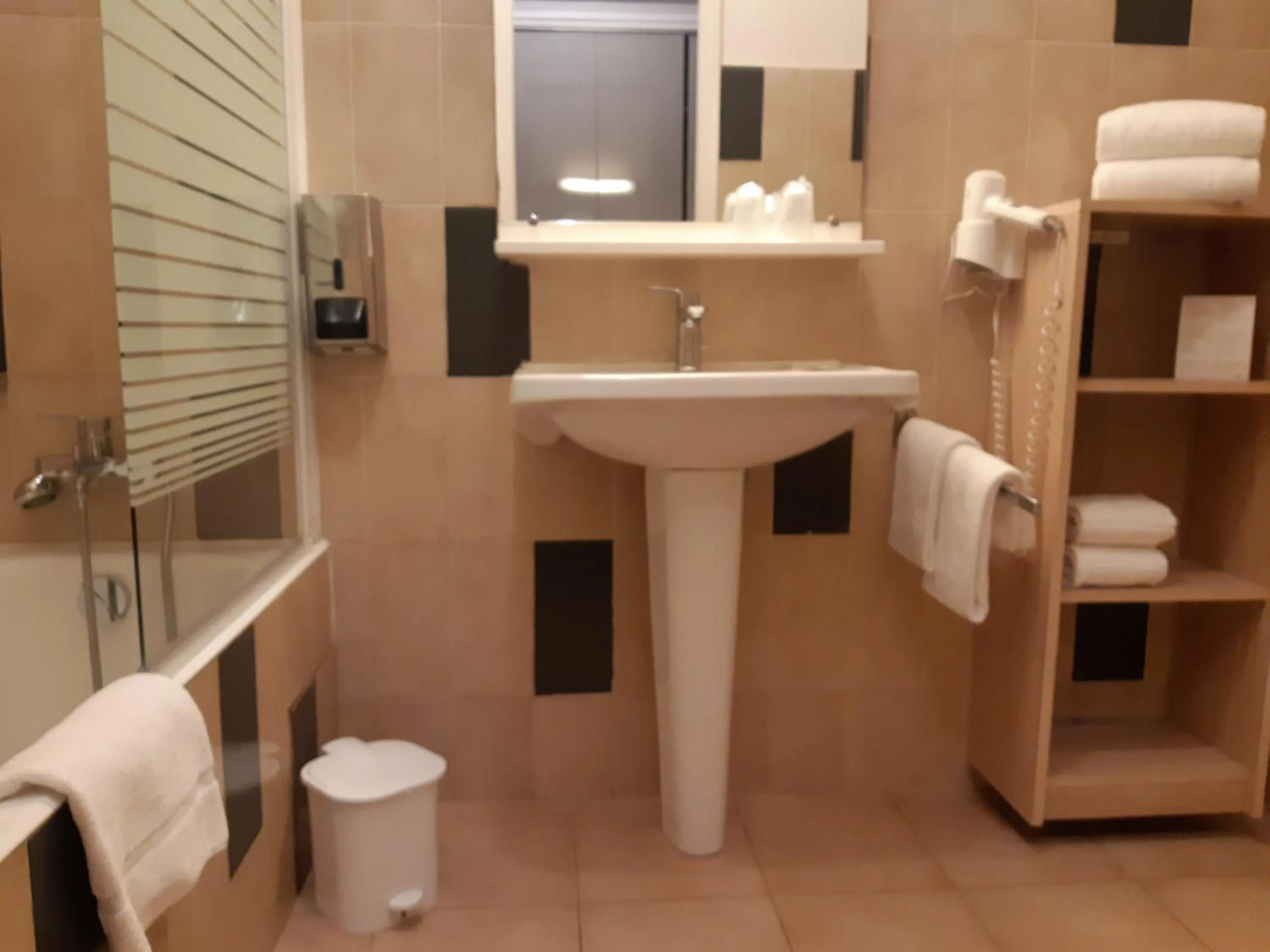 Bathroom in Hôtel Beach