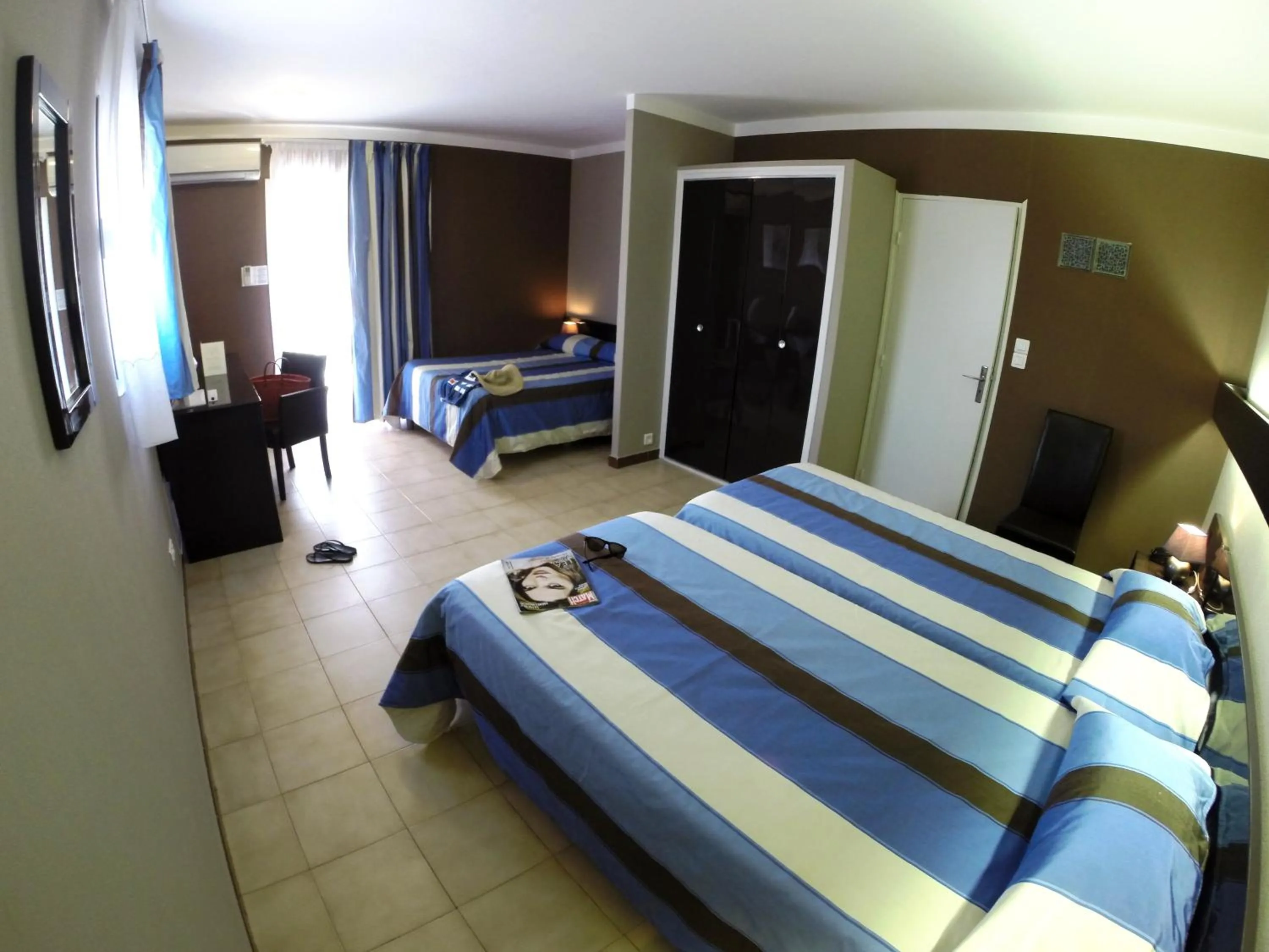 Photo of the whole room in Hôtel Beach