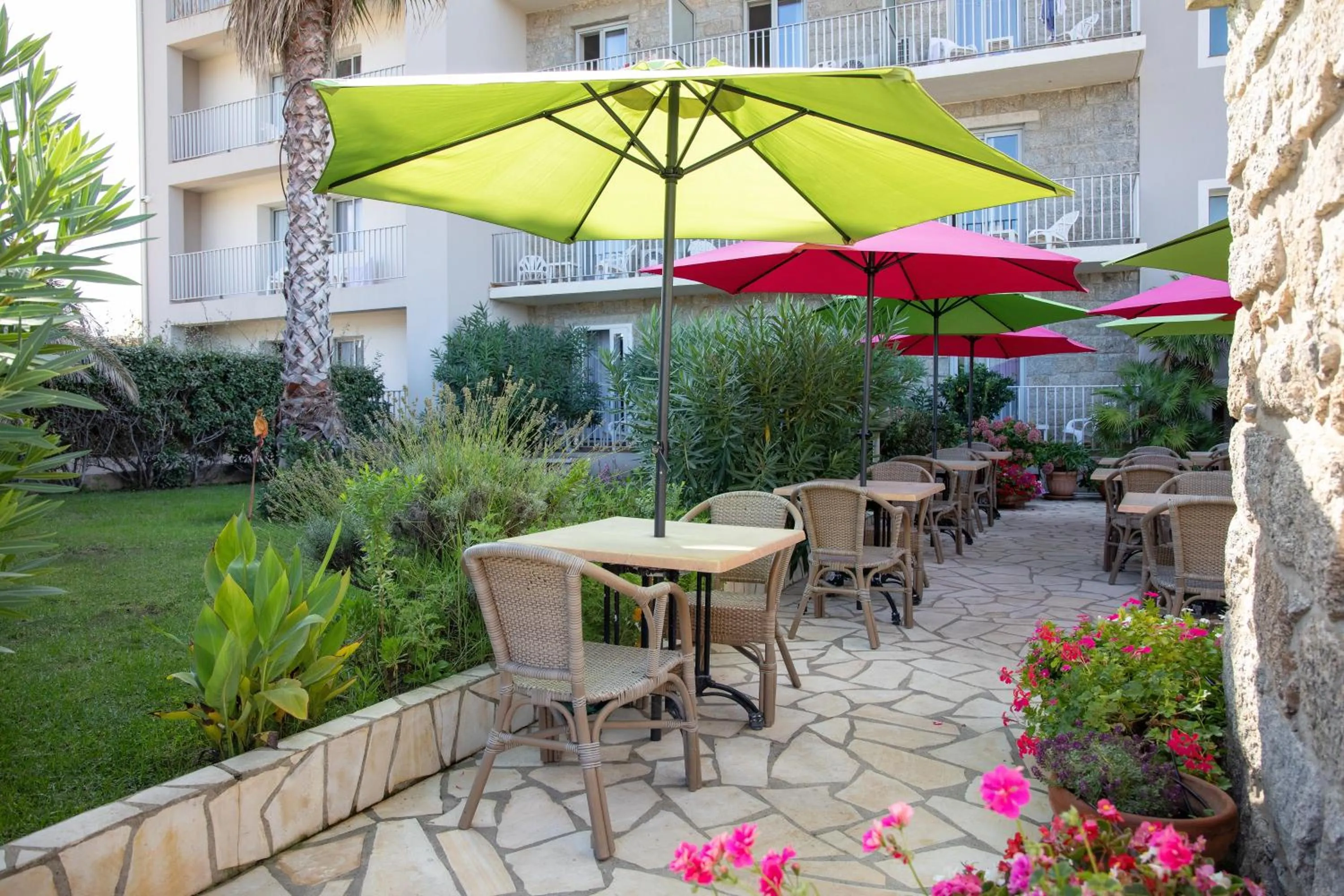 Patio in Hôtel Beach
