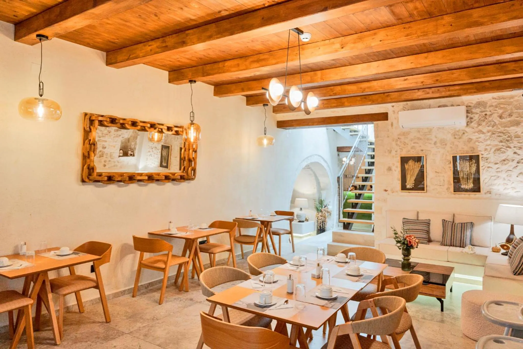 Restaurant/places to eat in Mansio Boutique Hotel
