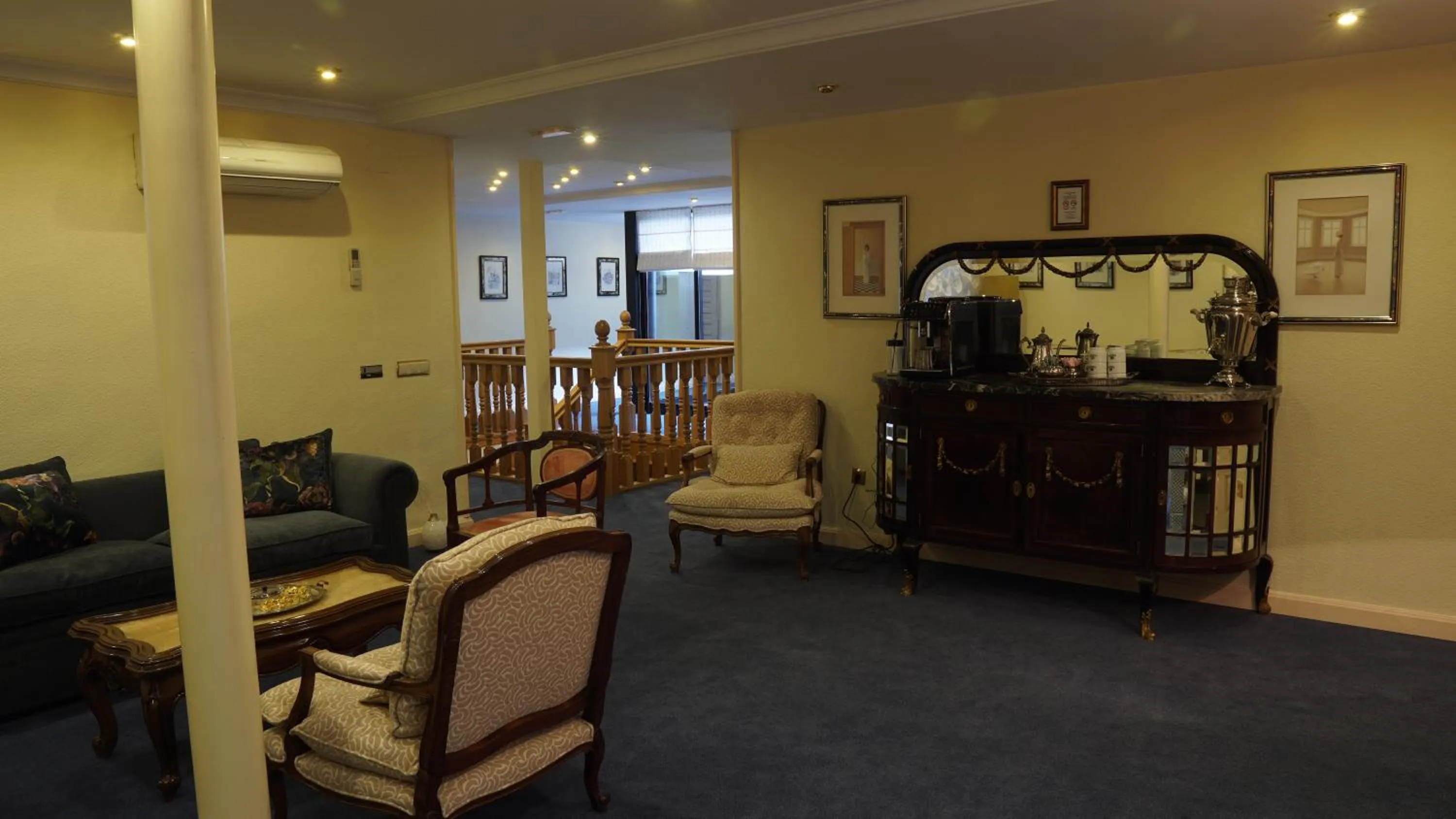 Seating area in HOTEL RIAZA