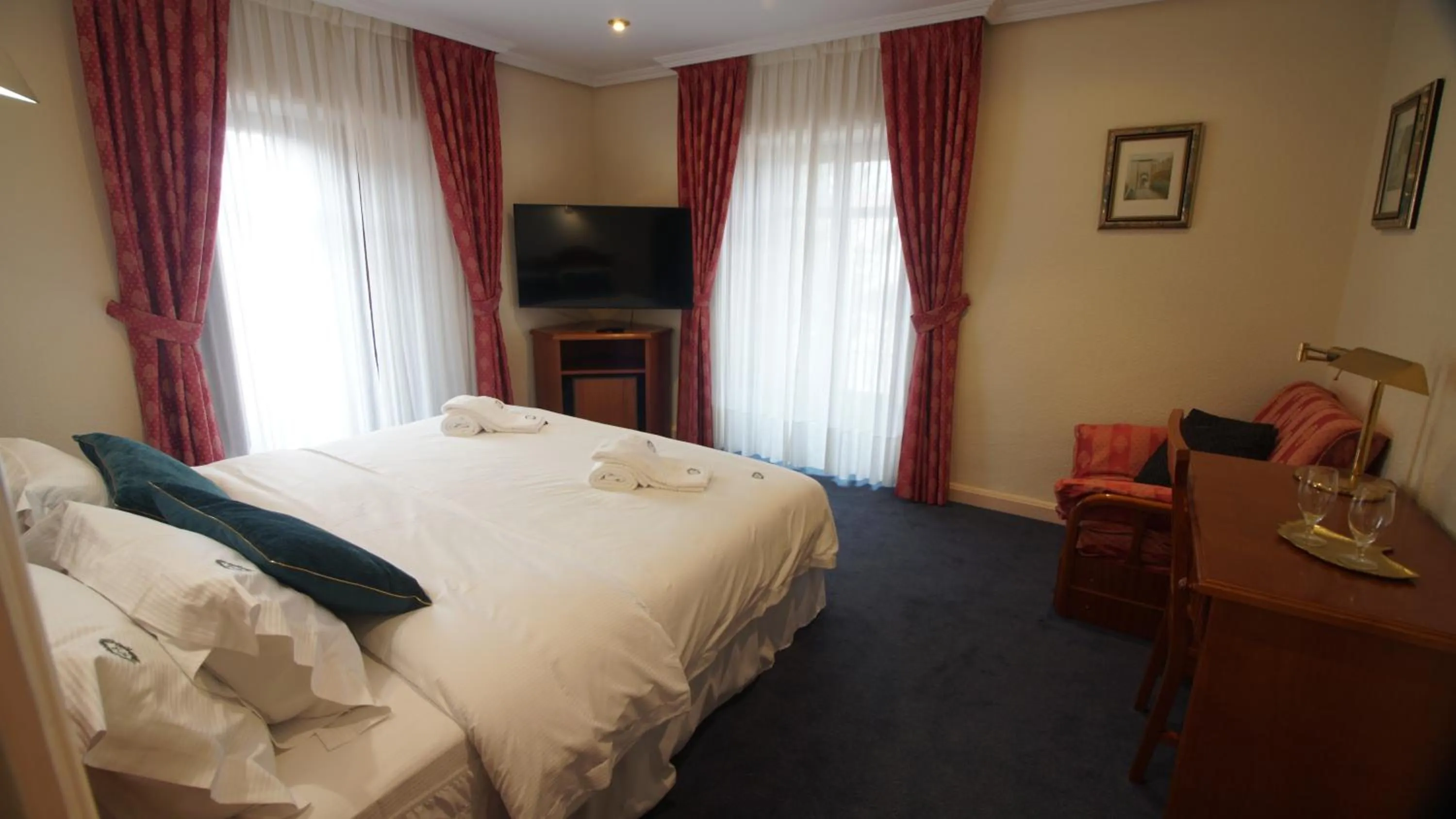 Bedroom, Bed in HOTEL RIAZA