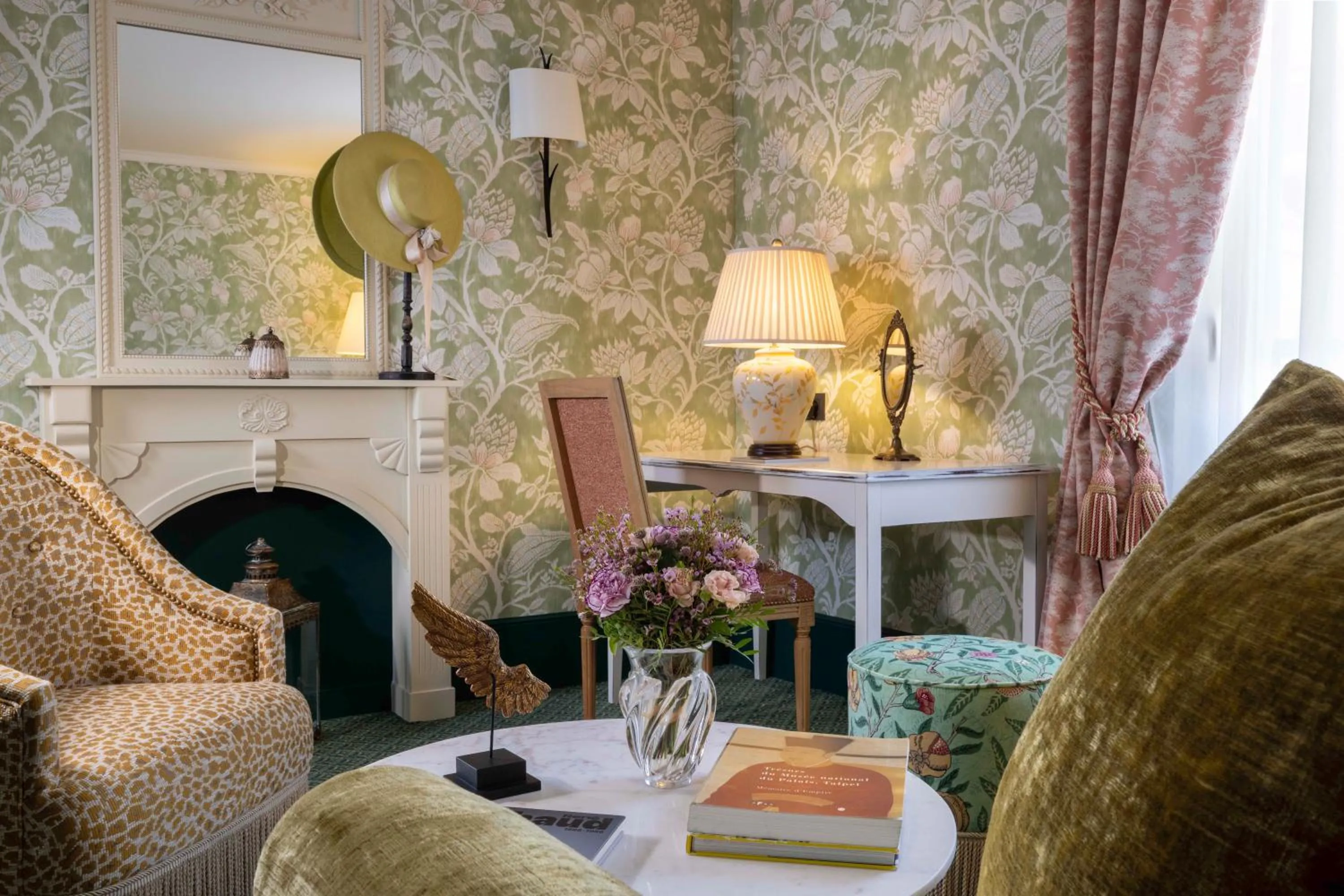 Photo of the whole room in UNE AUTRE CHAMBRE