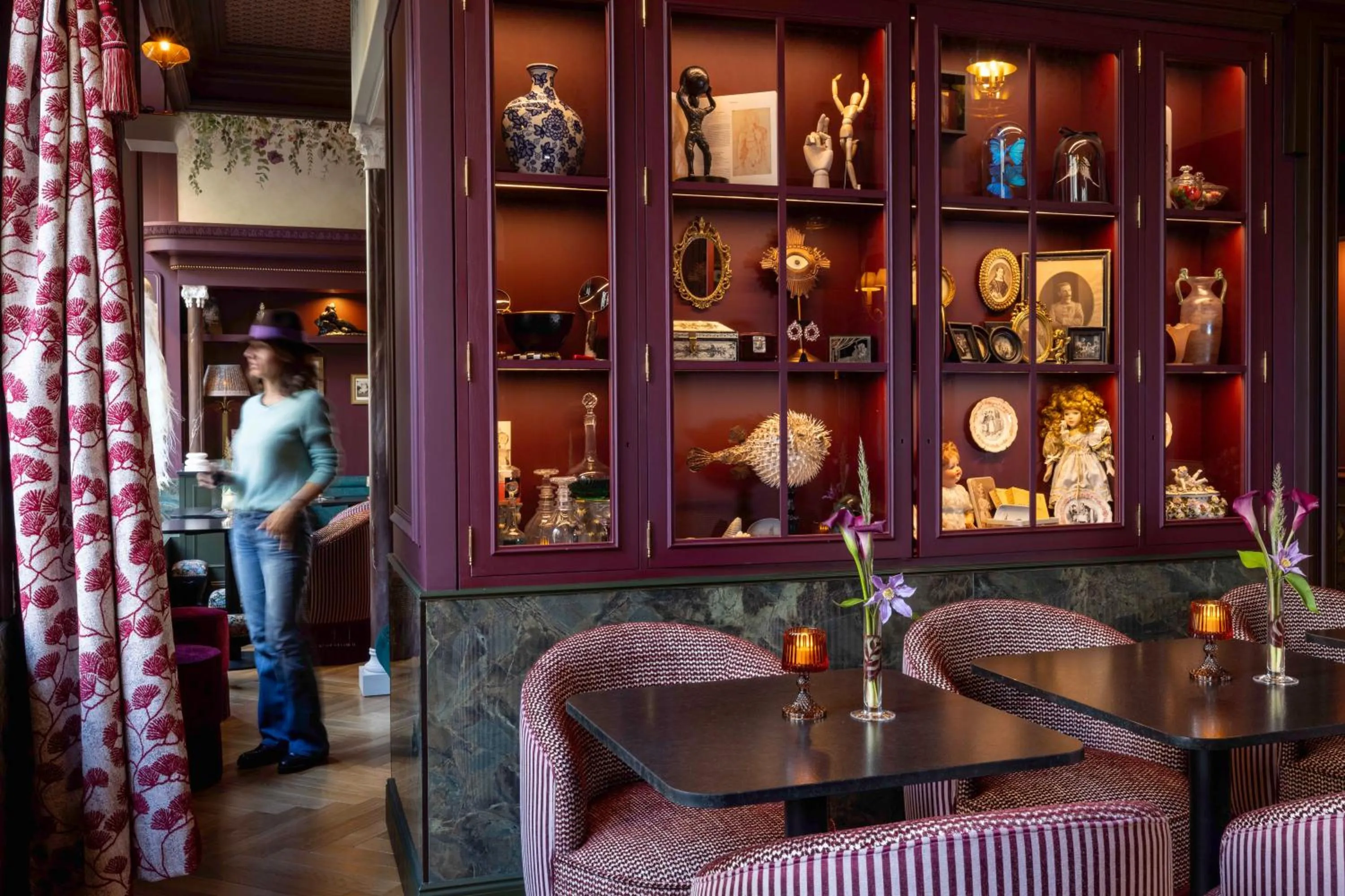 Lobby or reception in UNE AUTRE CHAMBRE