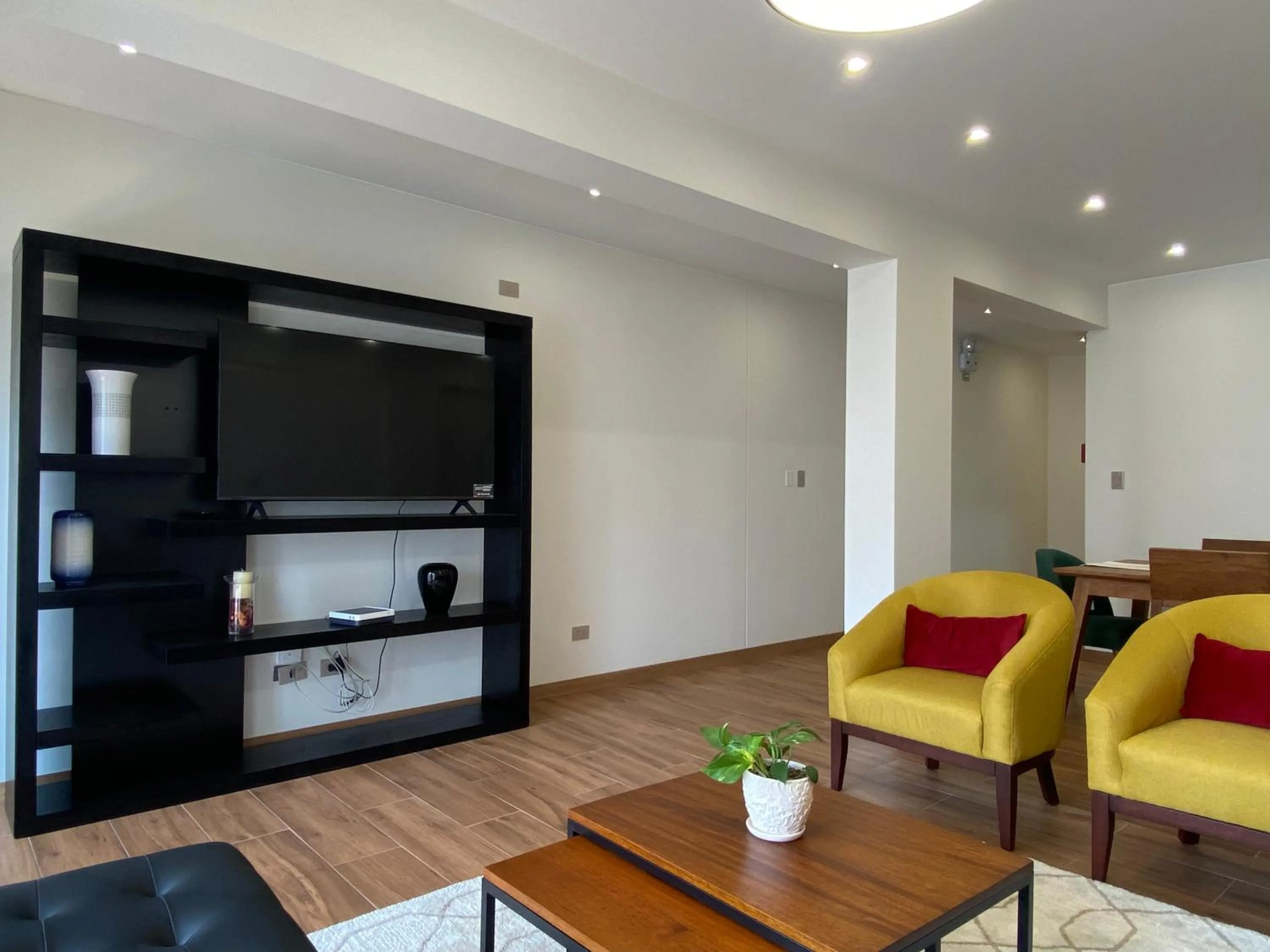 Living room in Borgoño By Wynwood House