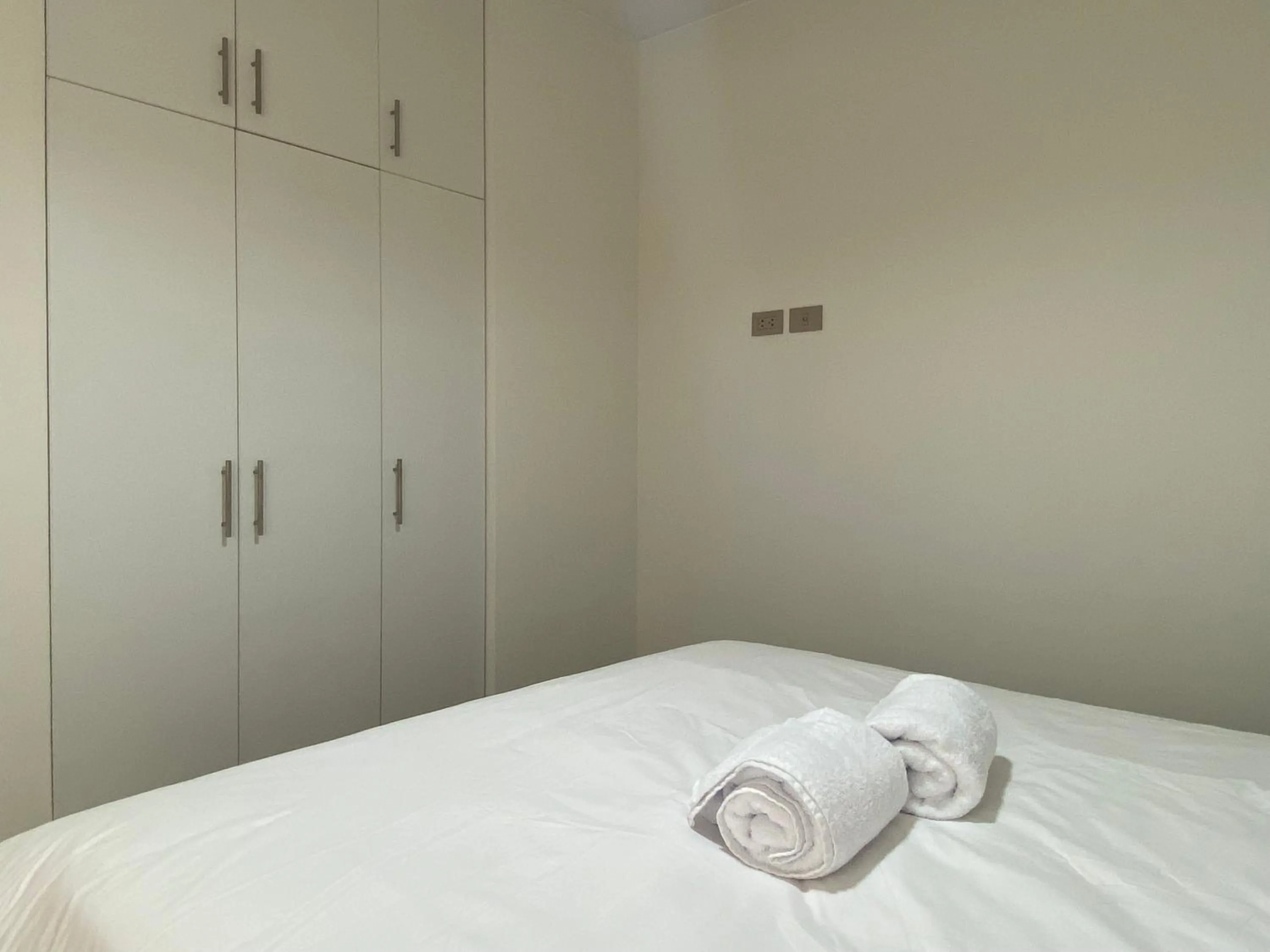 Bedroom, Bed in Borgoño By Wynwood House