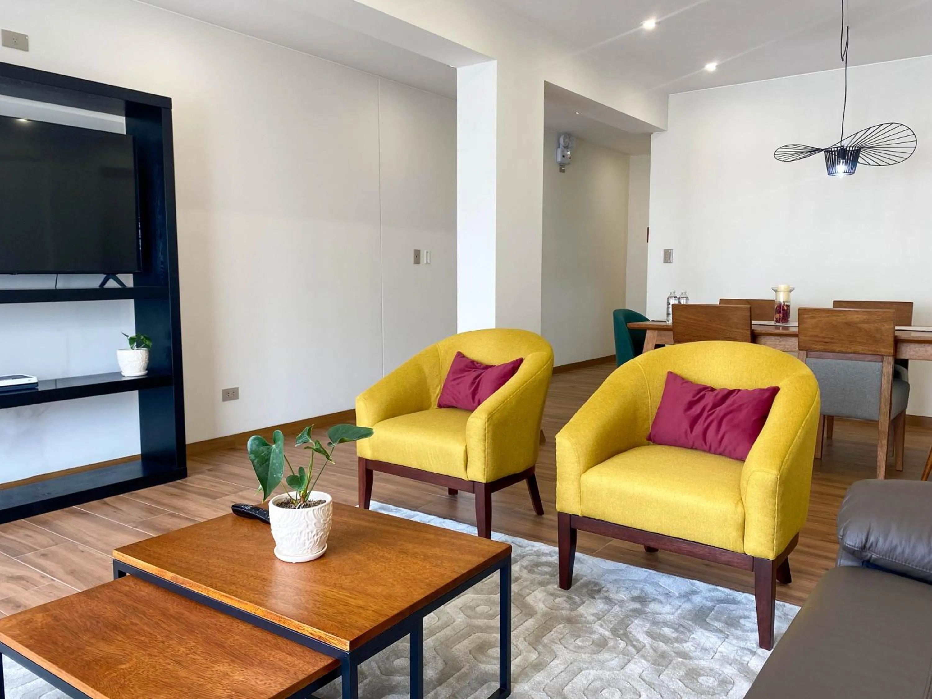 Living room in Borgoño By Wynwood House