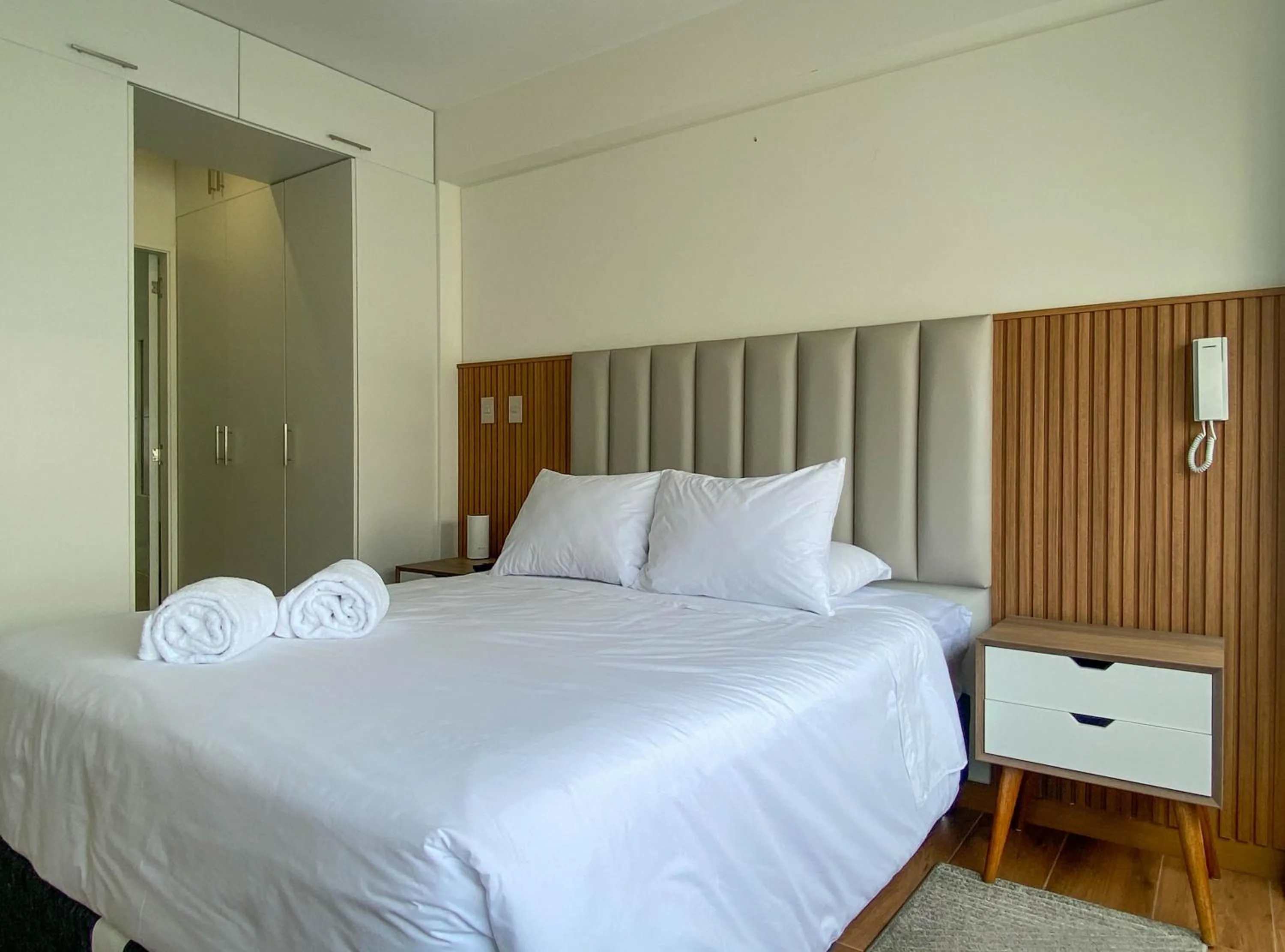 Bedroom, Bed in Borgoño By Wynwood House