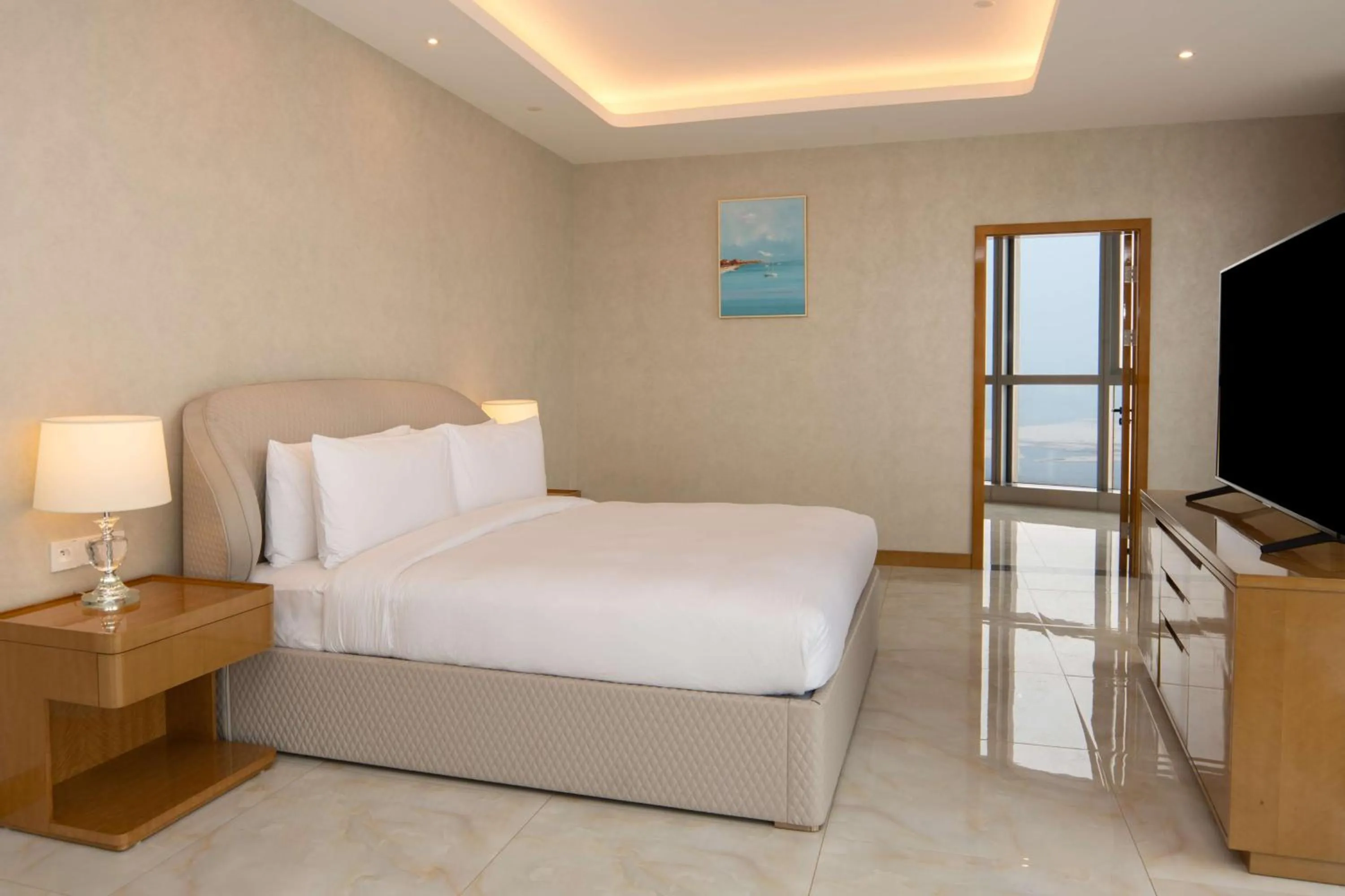 Bed in Hilton Brazzaville Les Tours Jumelles Hotel & Residences