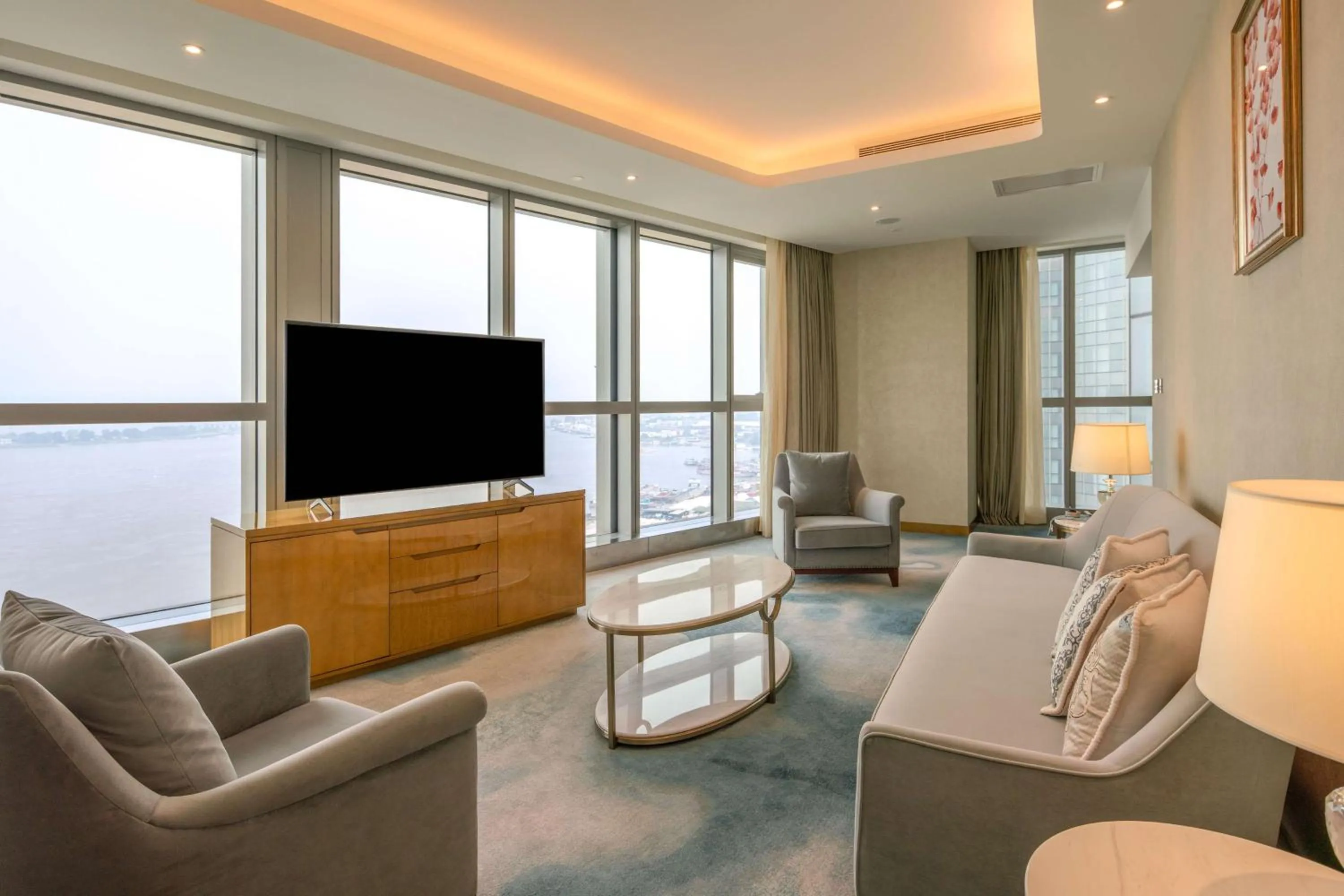 Living room in Hilton Brazzaville Les Tours Jumelles Hotel & Residences