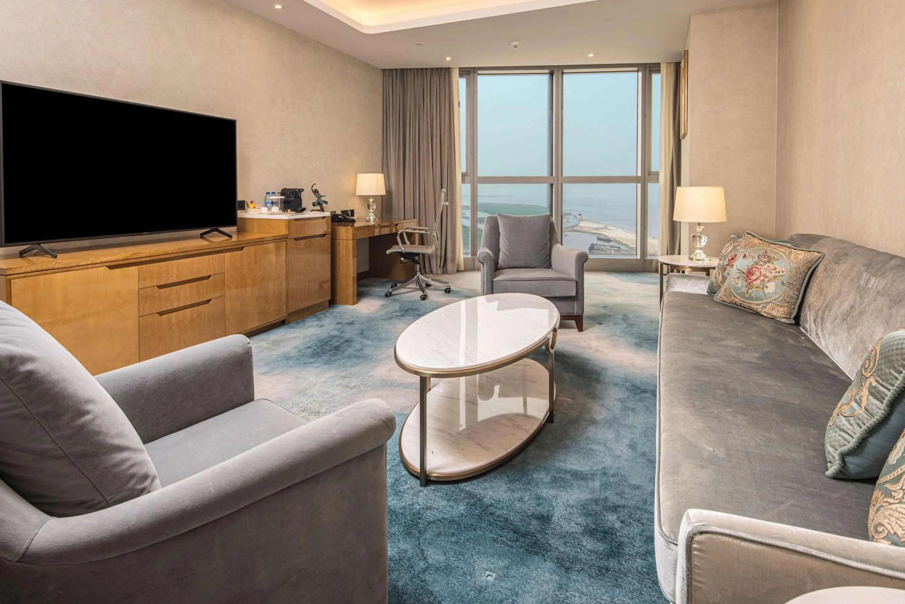 Living room in Hilton Brazzaville Les Tours Jumelles Hotel & Residences