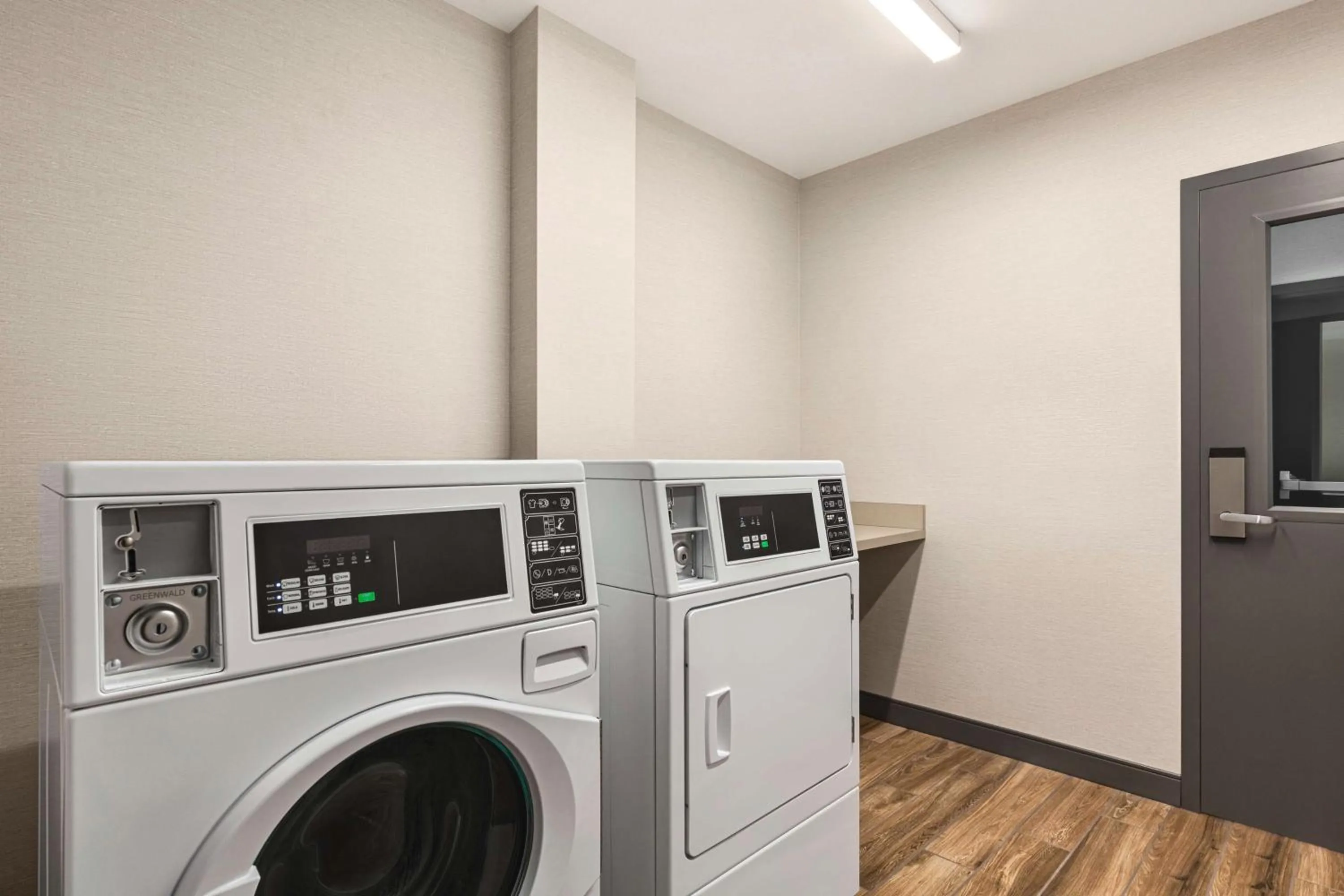 laundry in Hampton Inn & Suites Oroville