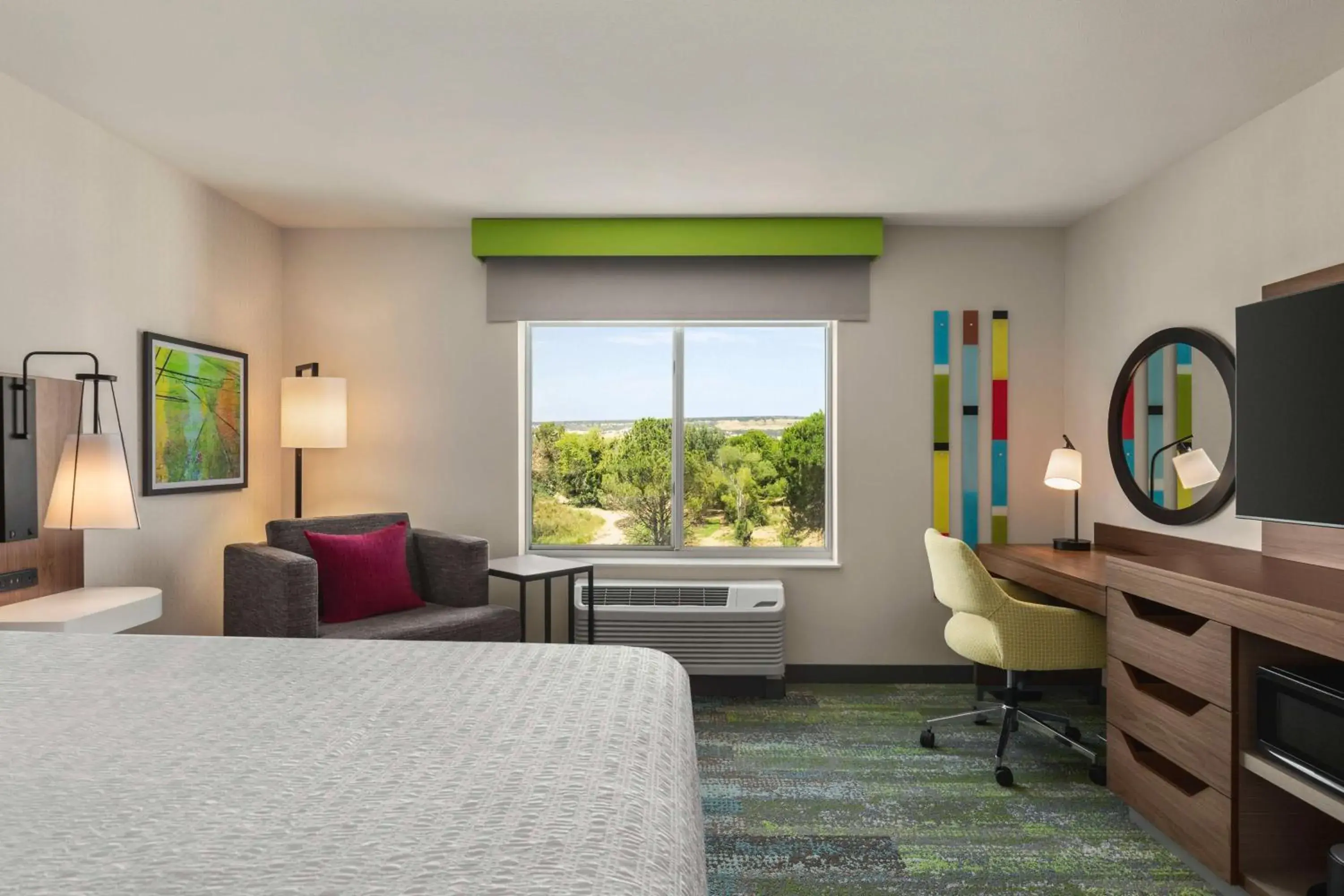 King Room with Fridge and Microwave in Hampton Inn & Suites Oroville King Room with Fridge and Microwave in Hampton Inn & Suites Oroville