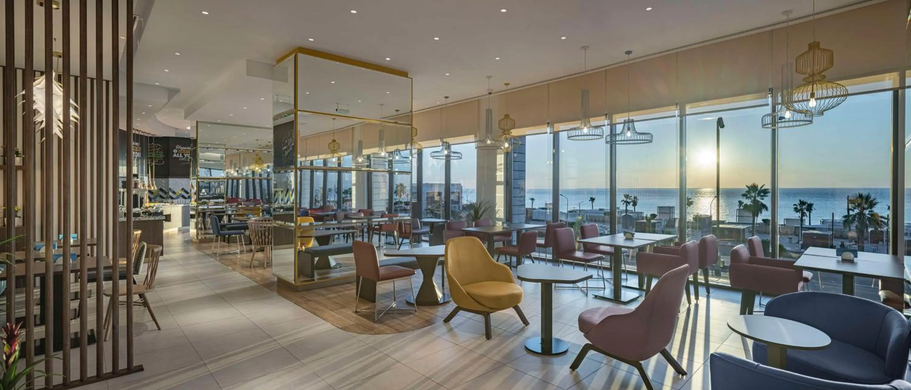 Restaurant/places to eat in Hampton By Hilton Kuwait Salmiya