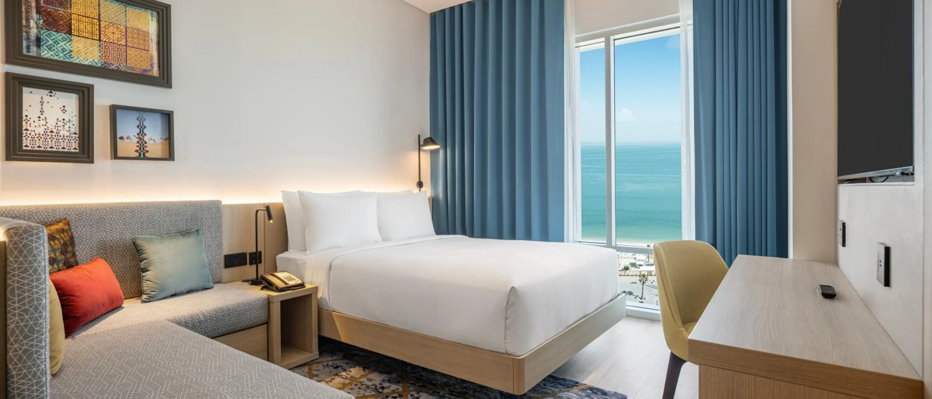 Bedroom, Bed in Hampton By Hilton Kuwait Salmiya