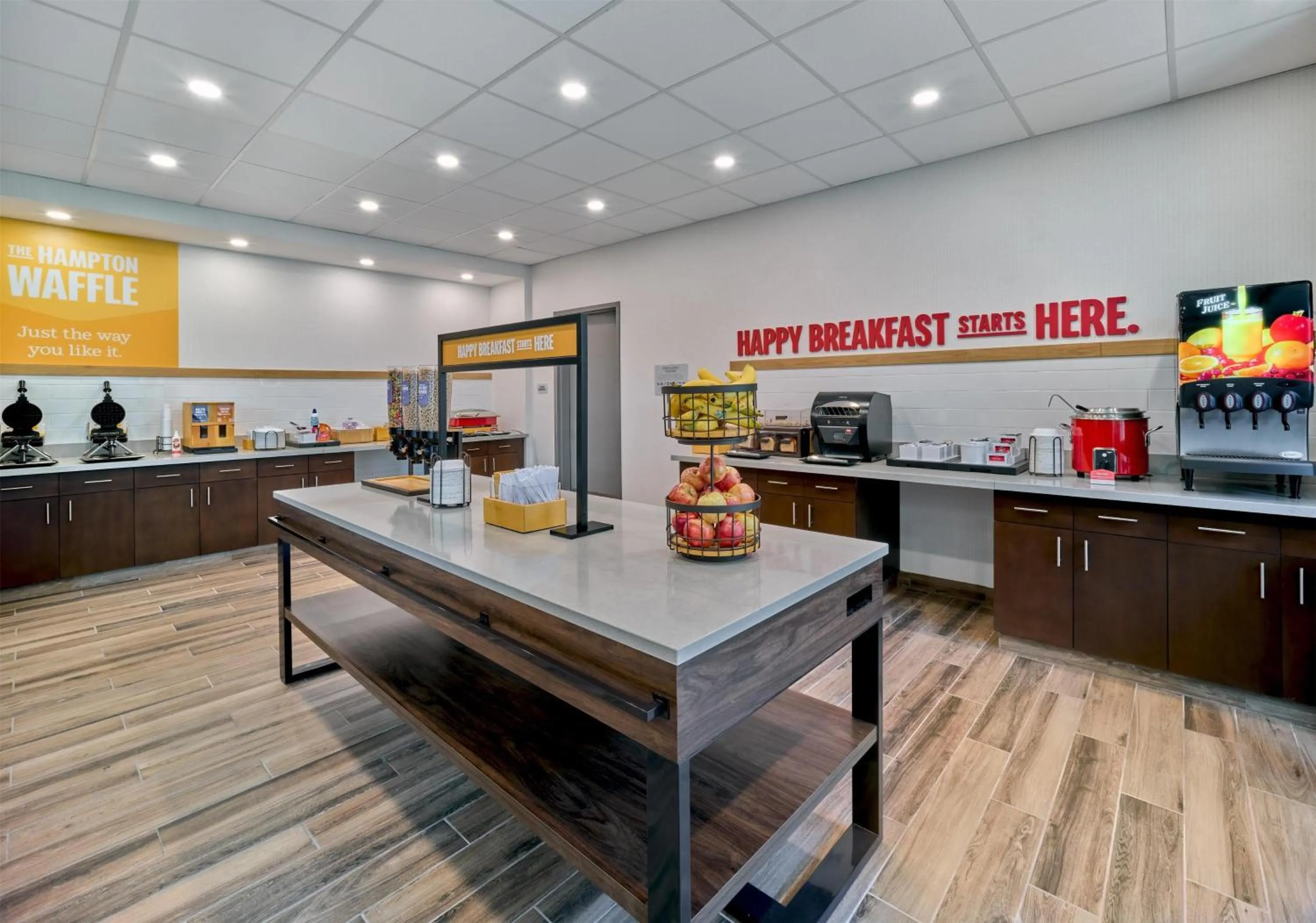 Breakfast in Hampton Inn & Suites Omaha Un Medical Center Area