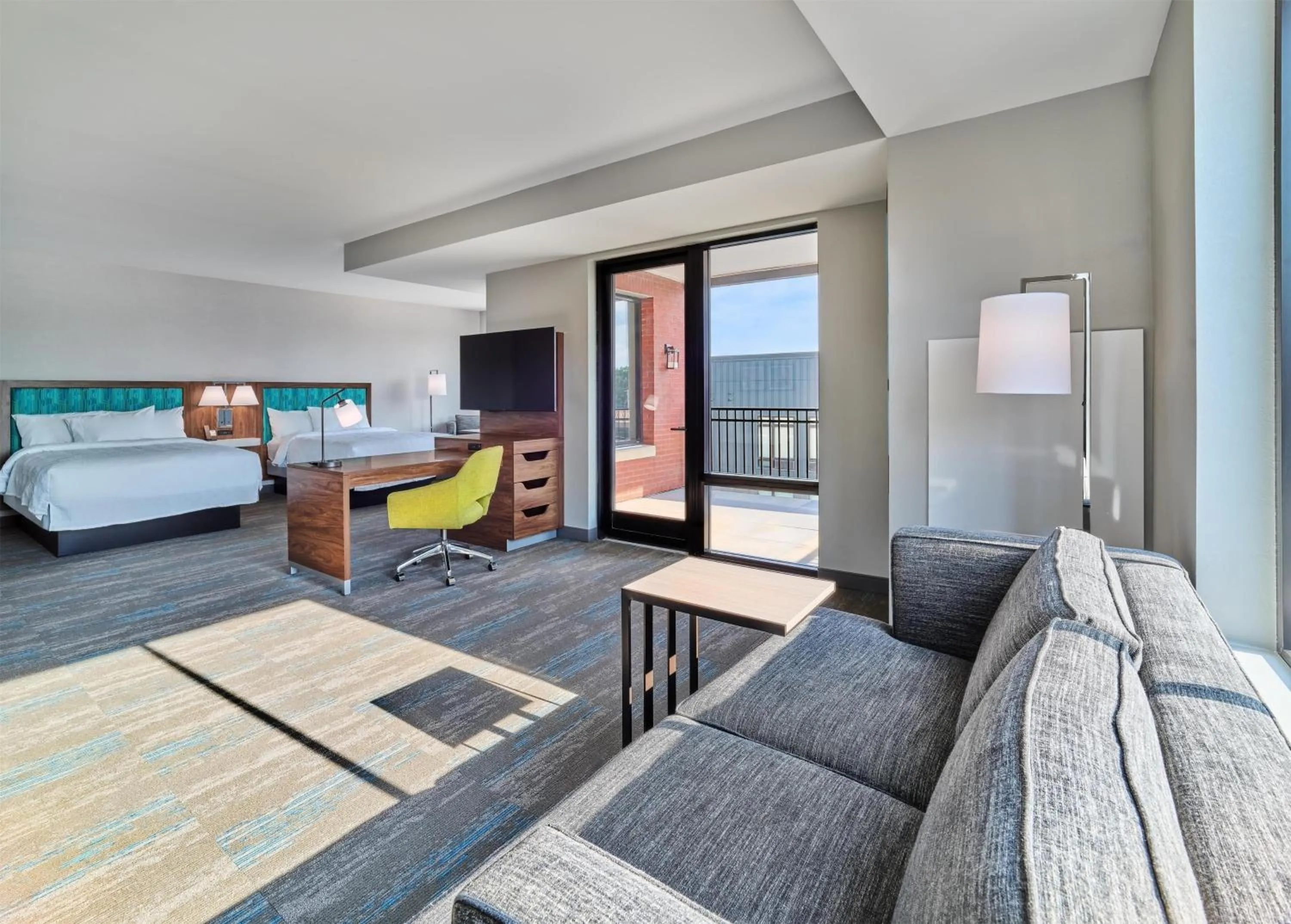 Bedroom, Bed in Hampton Inn & Suites Omaha Un Medical Center Area