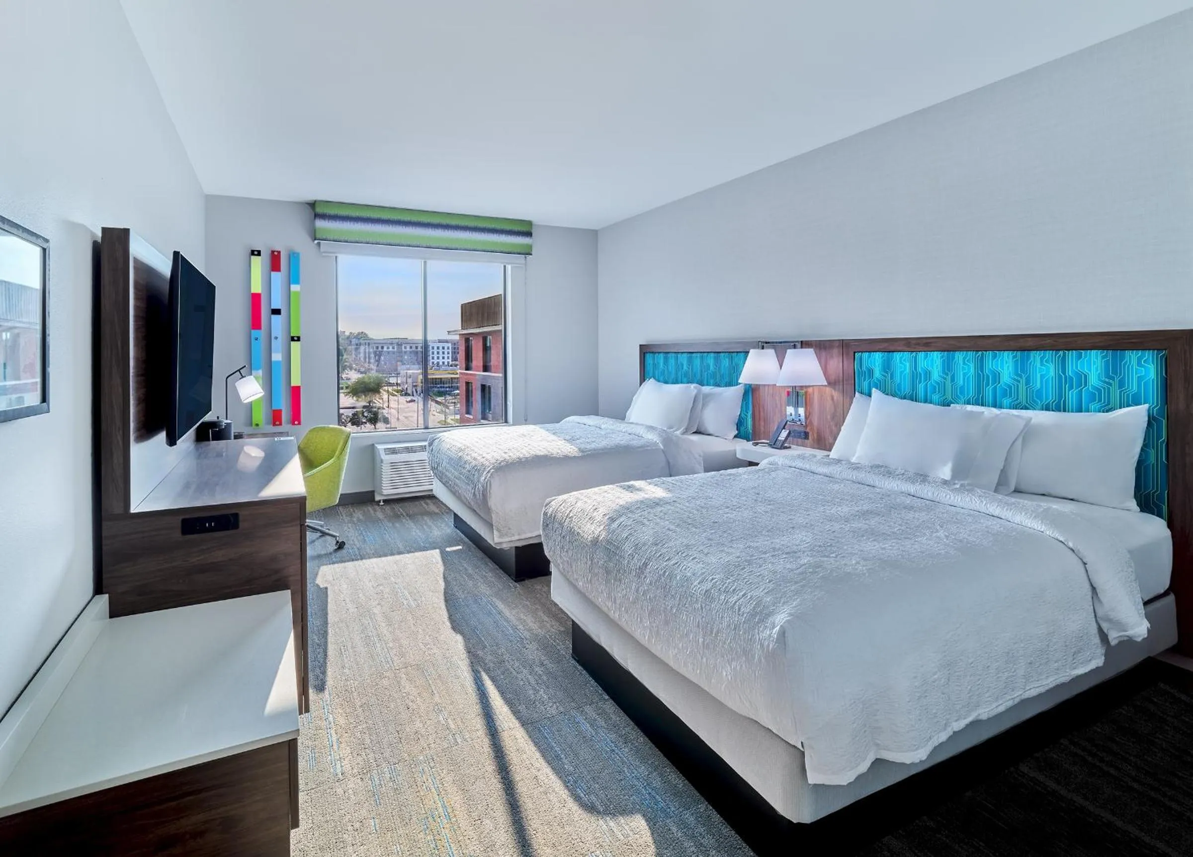 Bed in Hampton Inn & Suites Omaha Un Medical Center Area