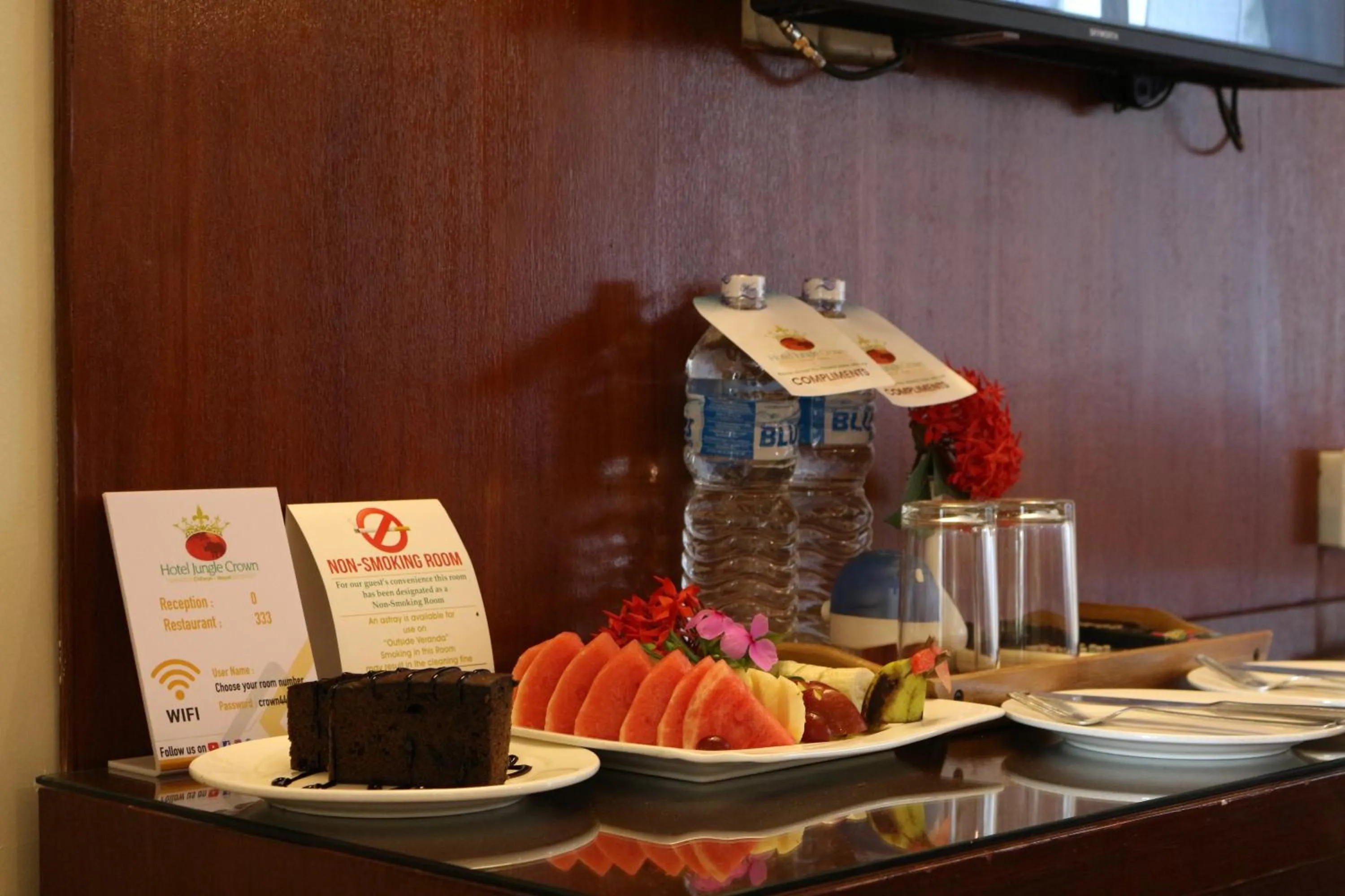 Breakfast in Hotel Jungle Crown