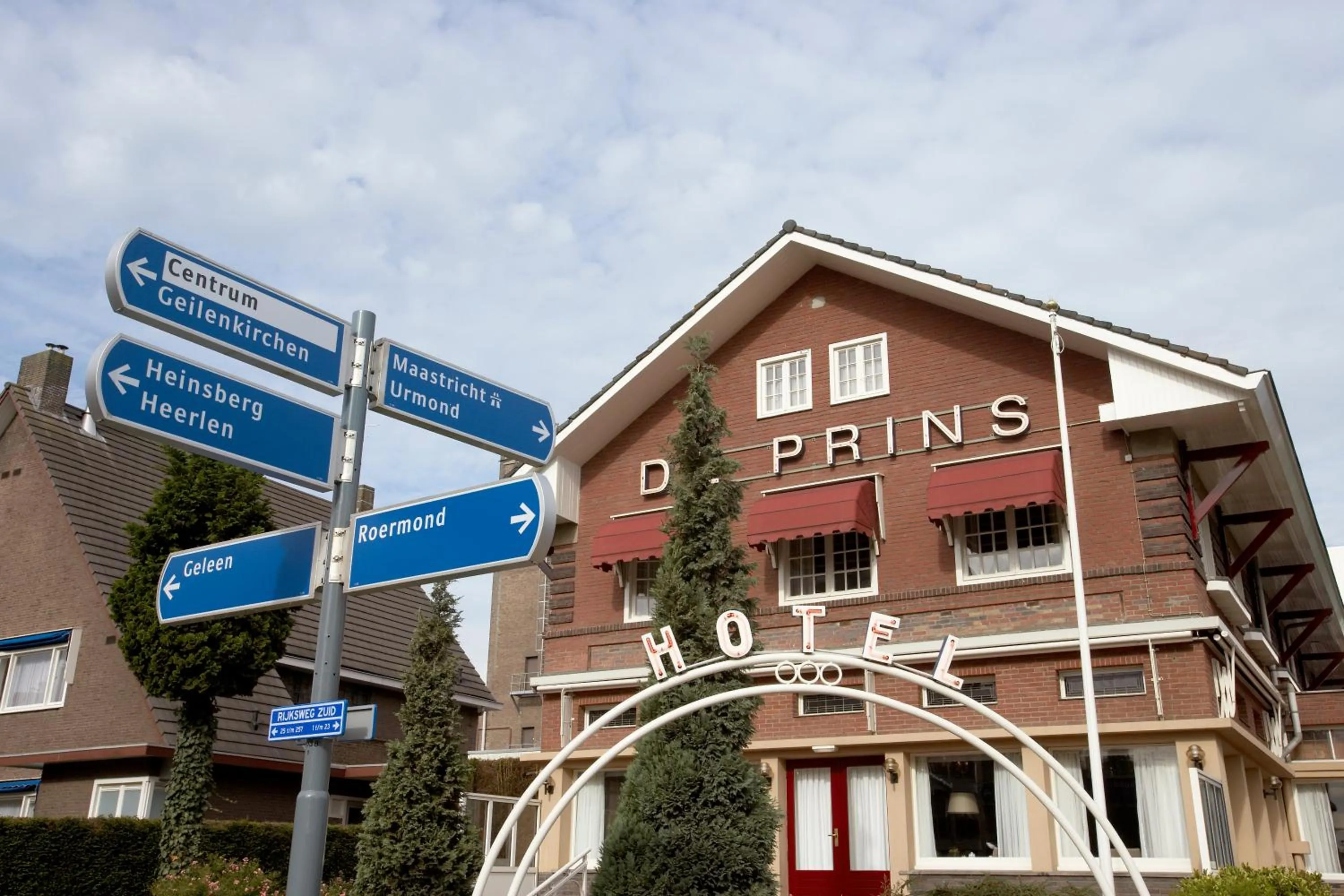 Property building in Hotel De Prins