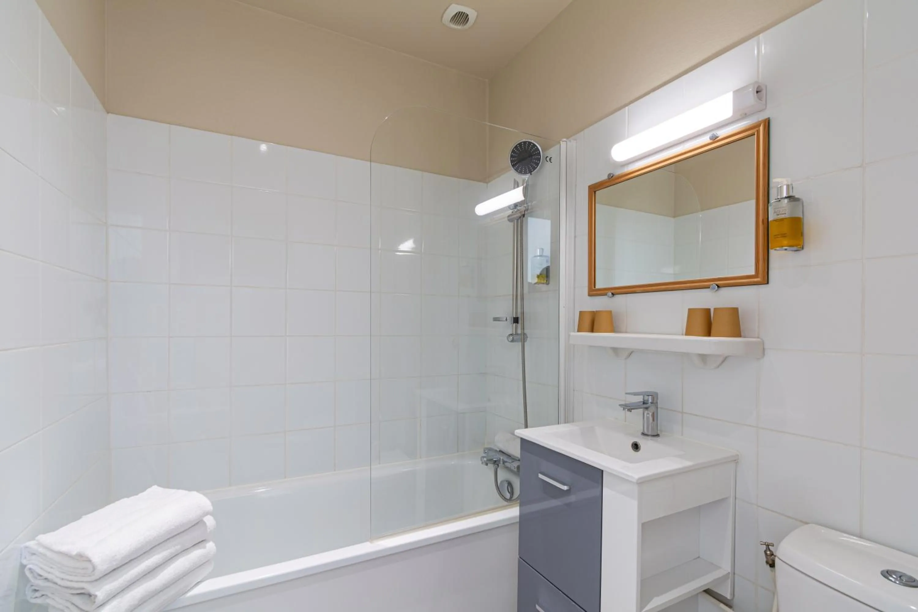 Bathroom in Hôtel De La Plage