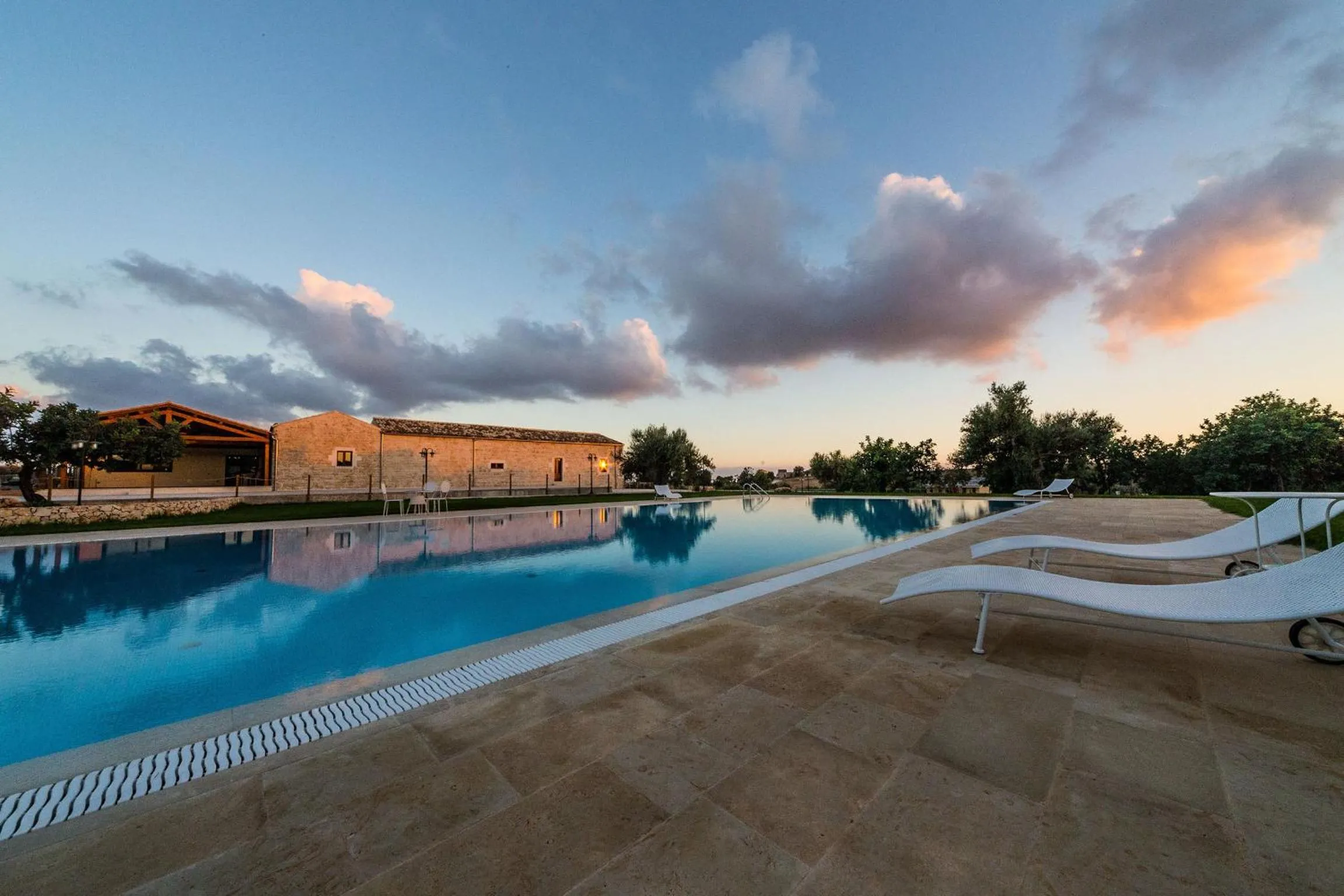 Swimming pool in Casale Graffetta
