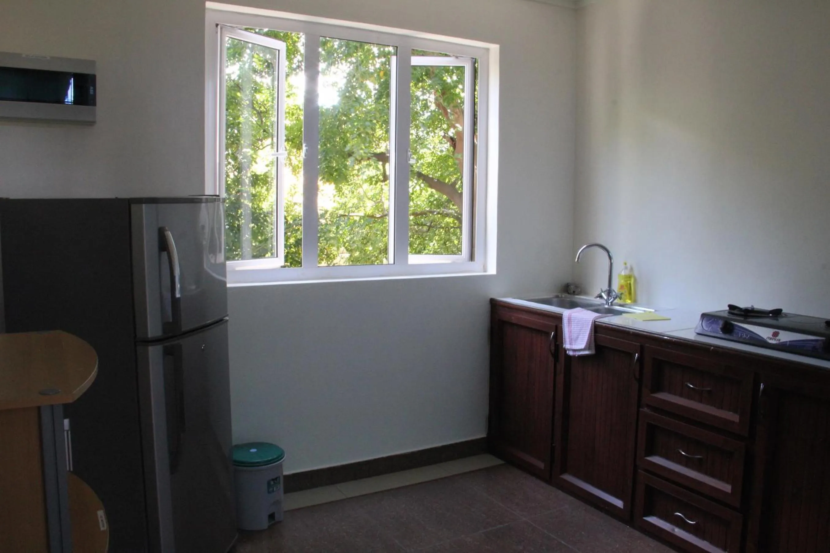 Kitchen or kitchenette in Lariad BnB