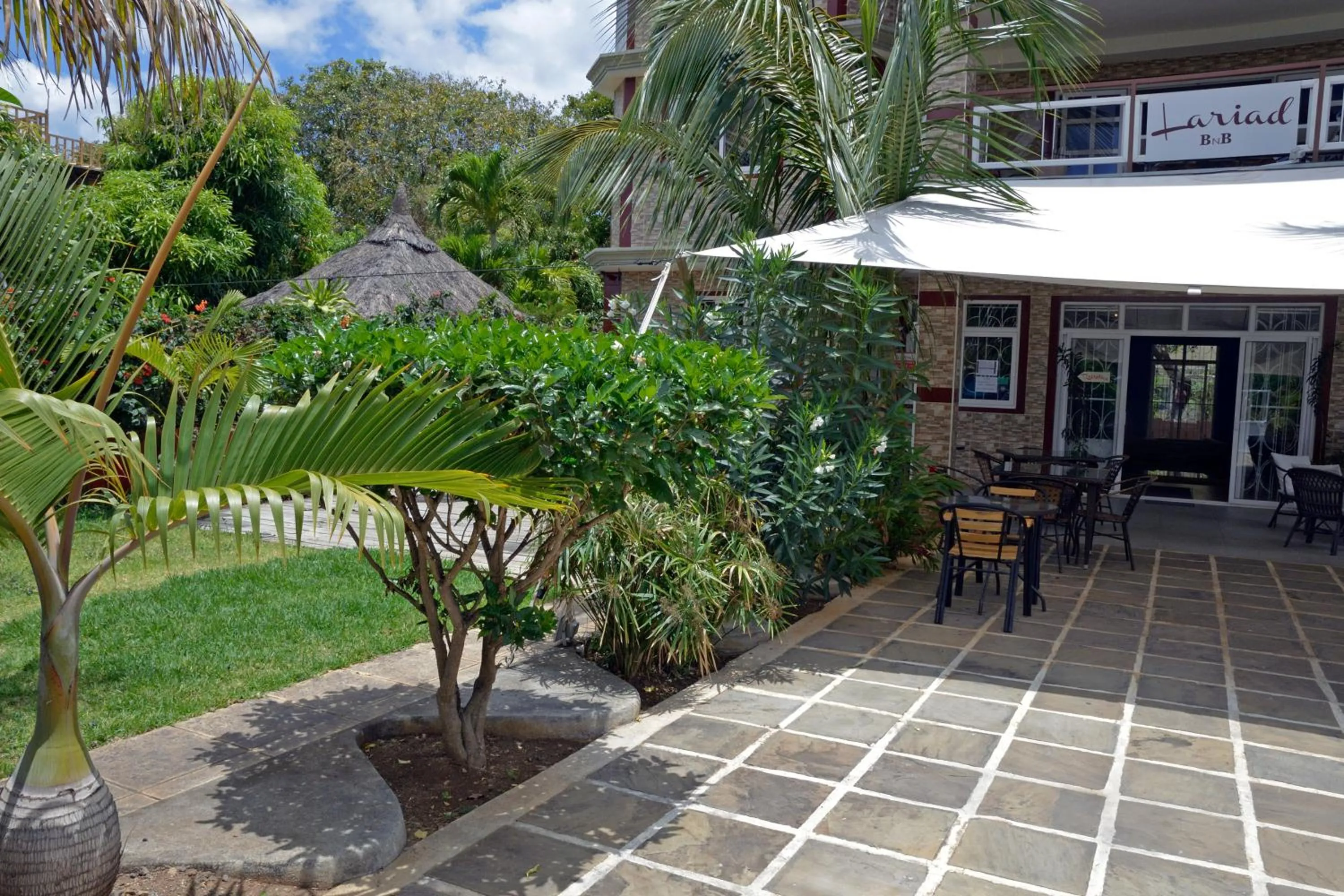 Patio in Lariad BnB