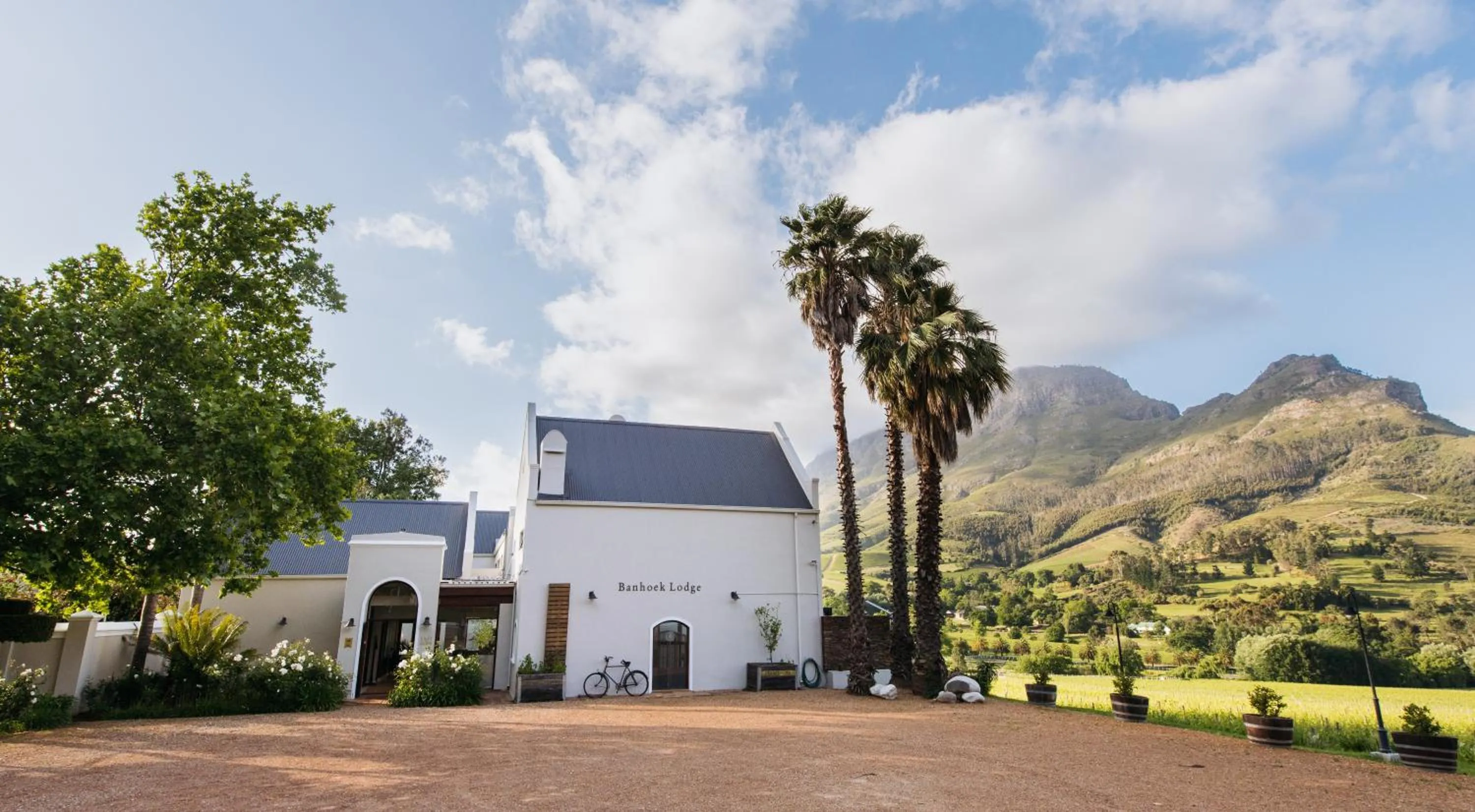 Property building in Banhoek Lodge
