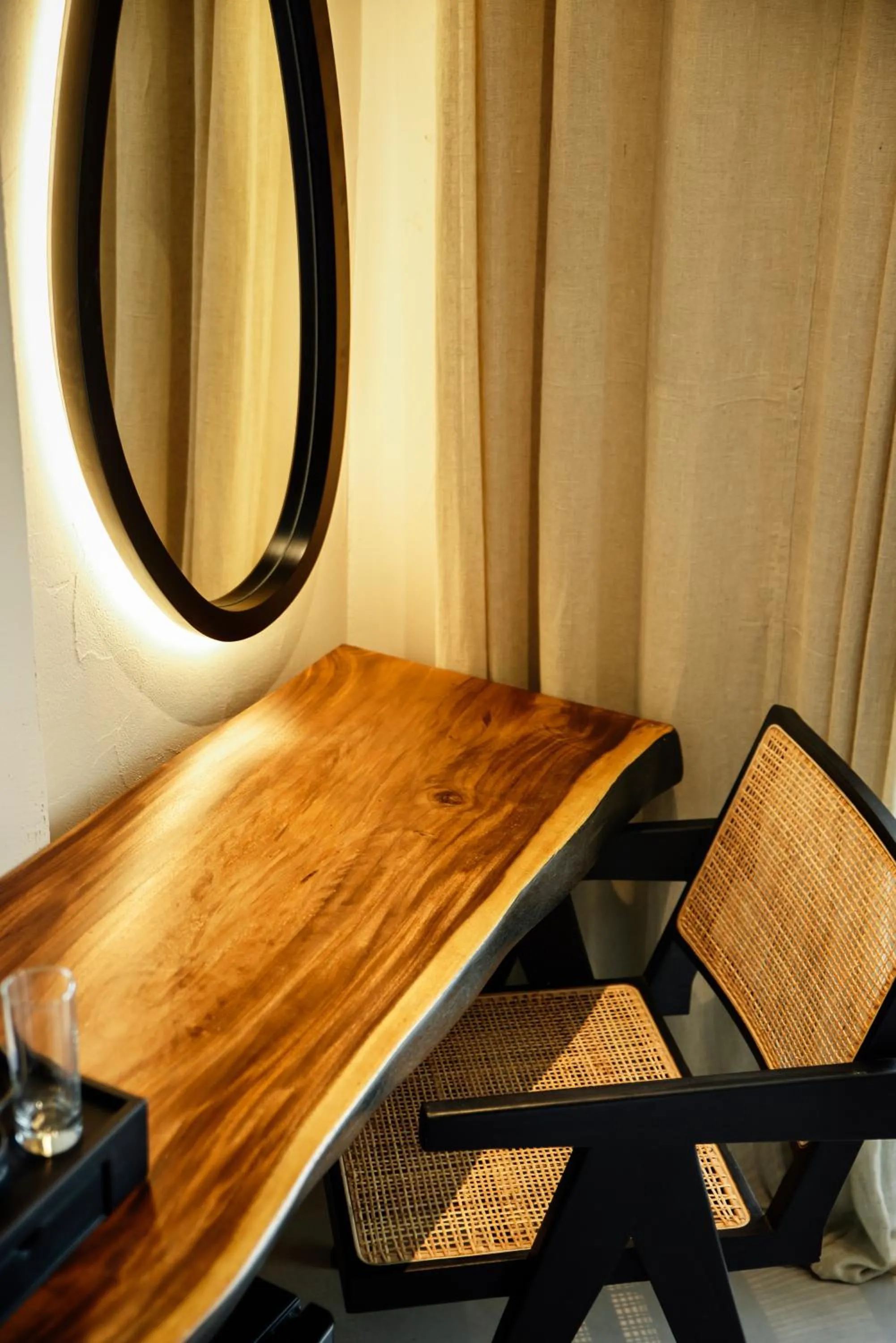 Seating area in Hotel 1920