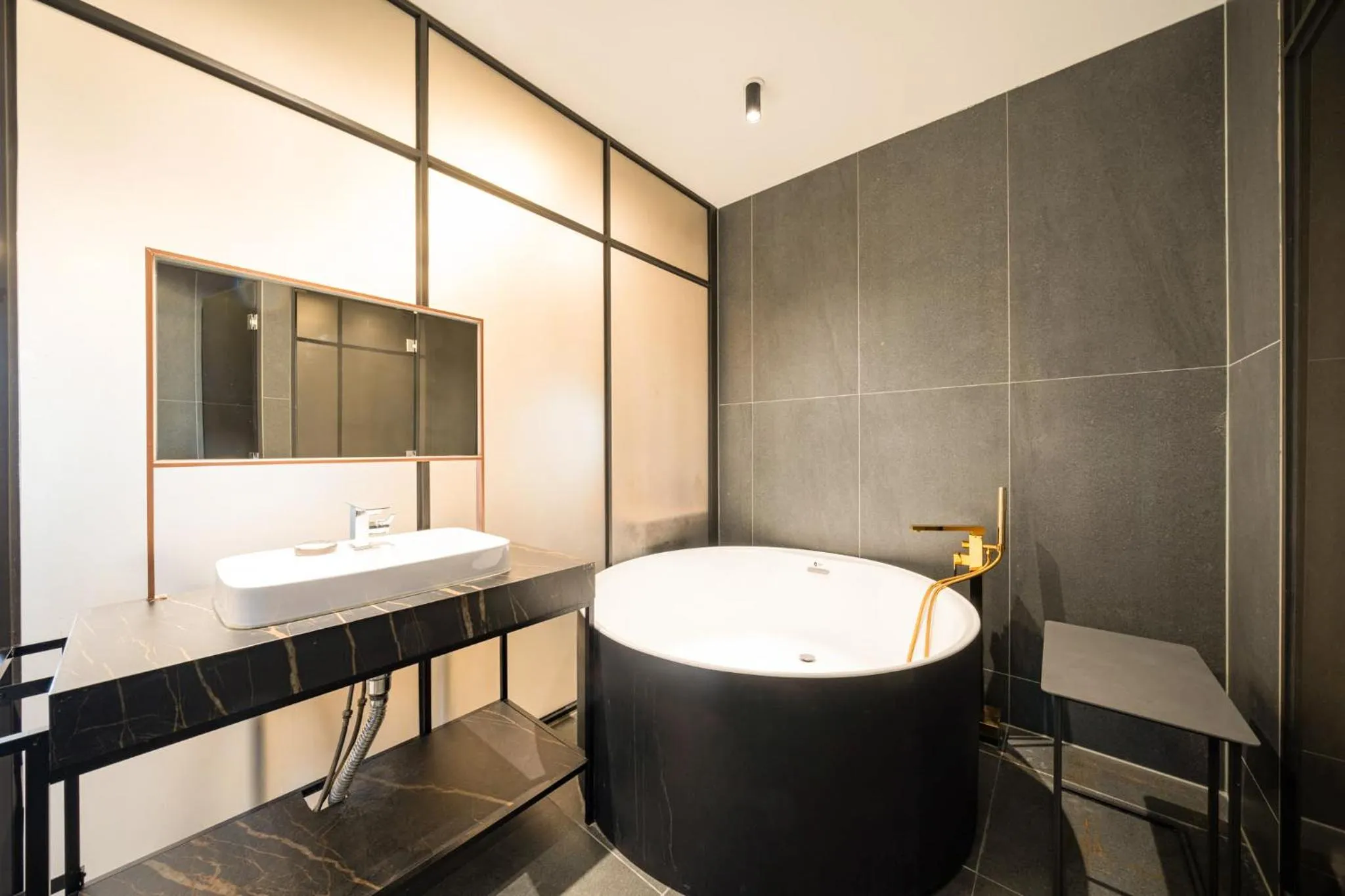 Daegu Eastern Hotel Lions Park