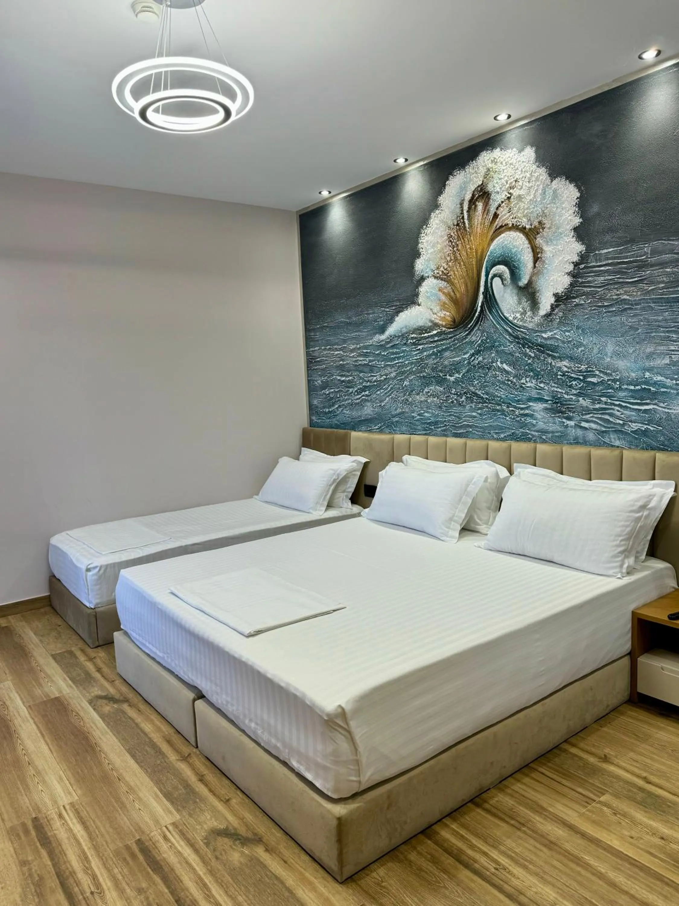 Living room, Bed in Residence Inn Hotel