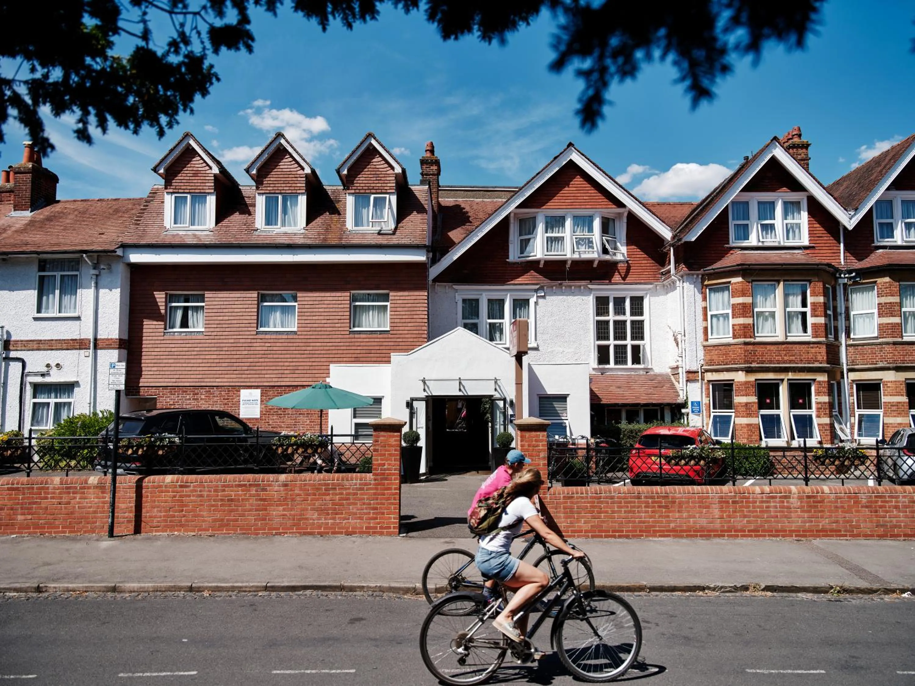 Property building in Linton Lodge a BW Signature Collection Hotel