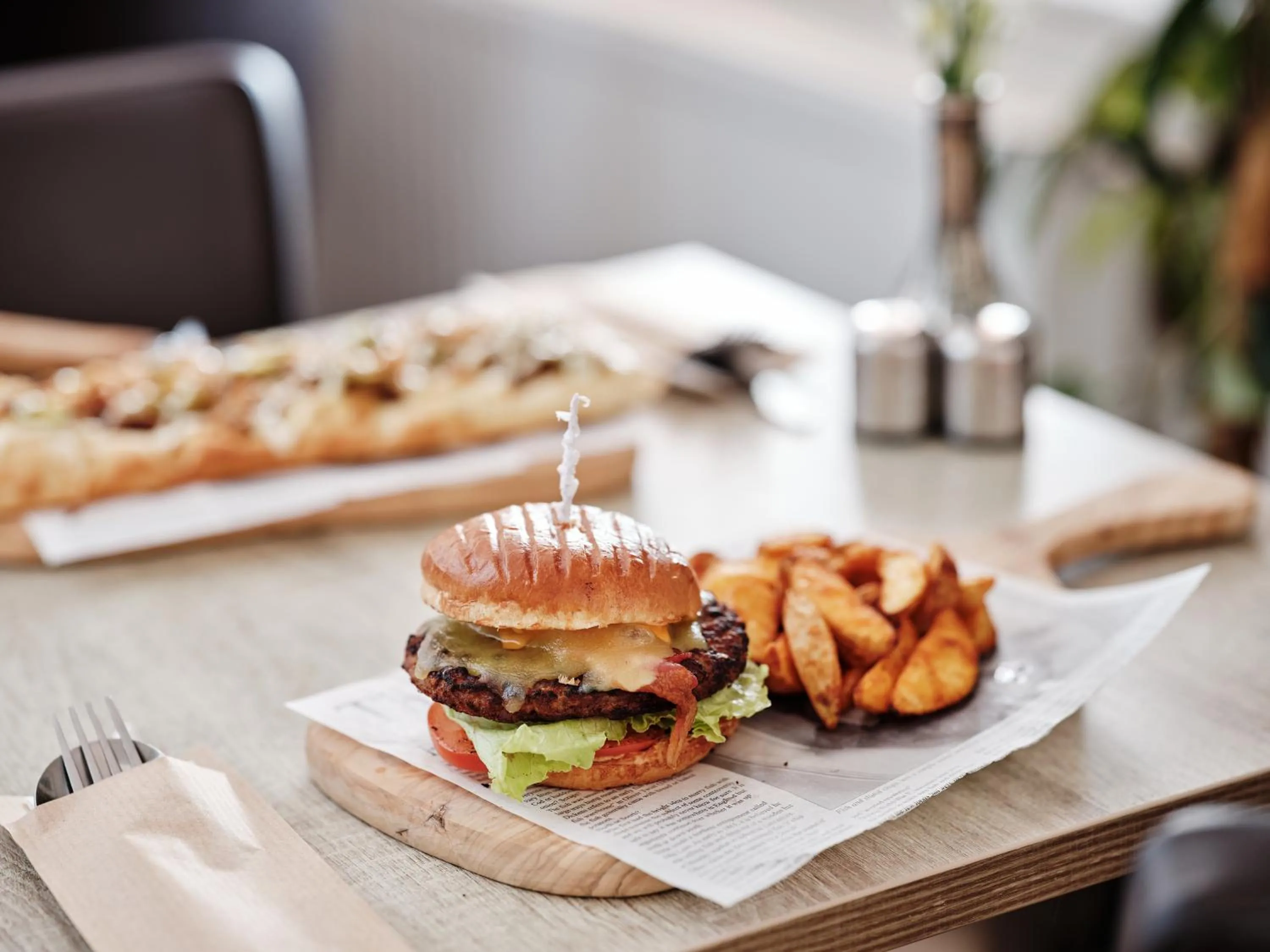 Lounge or bar in Linton Lodge a BW Signature Collection Hotel