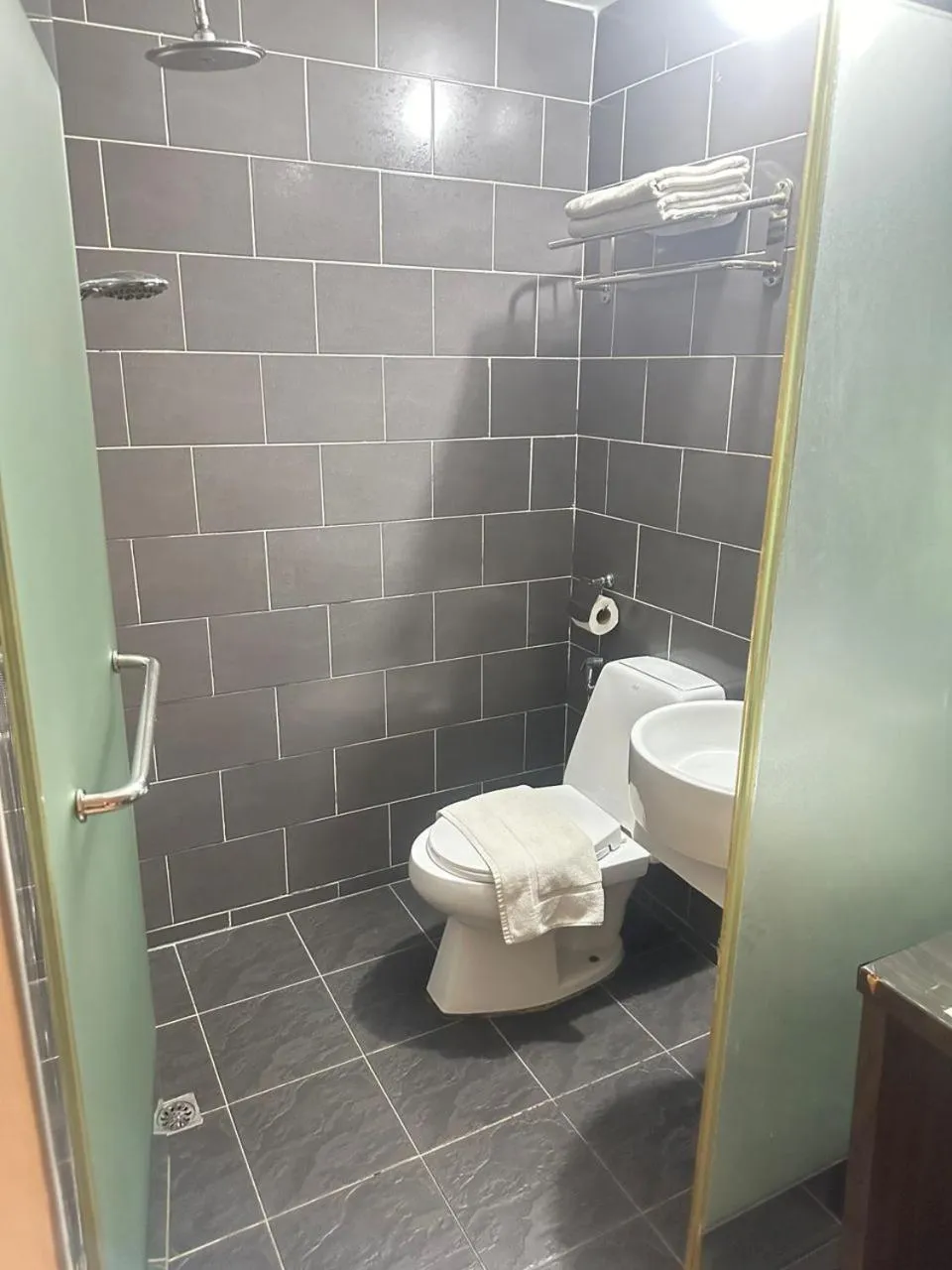 KINGSMAN BOUTIQUE HOTEL