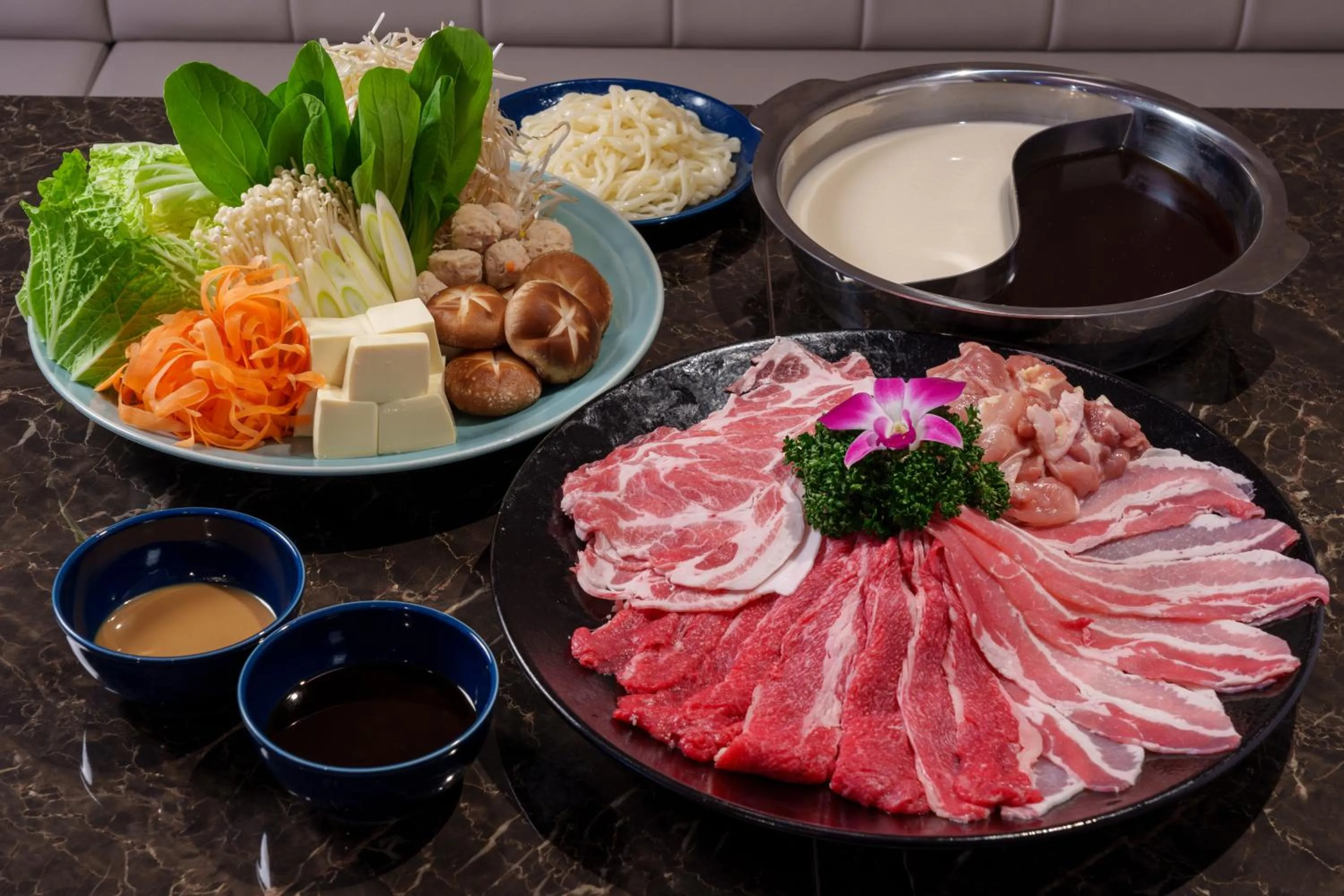 Restaurant/places to eat in Gion Crystal Hotel