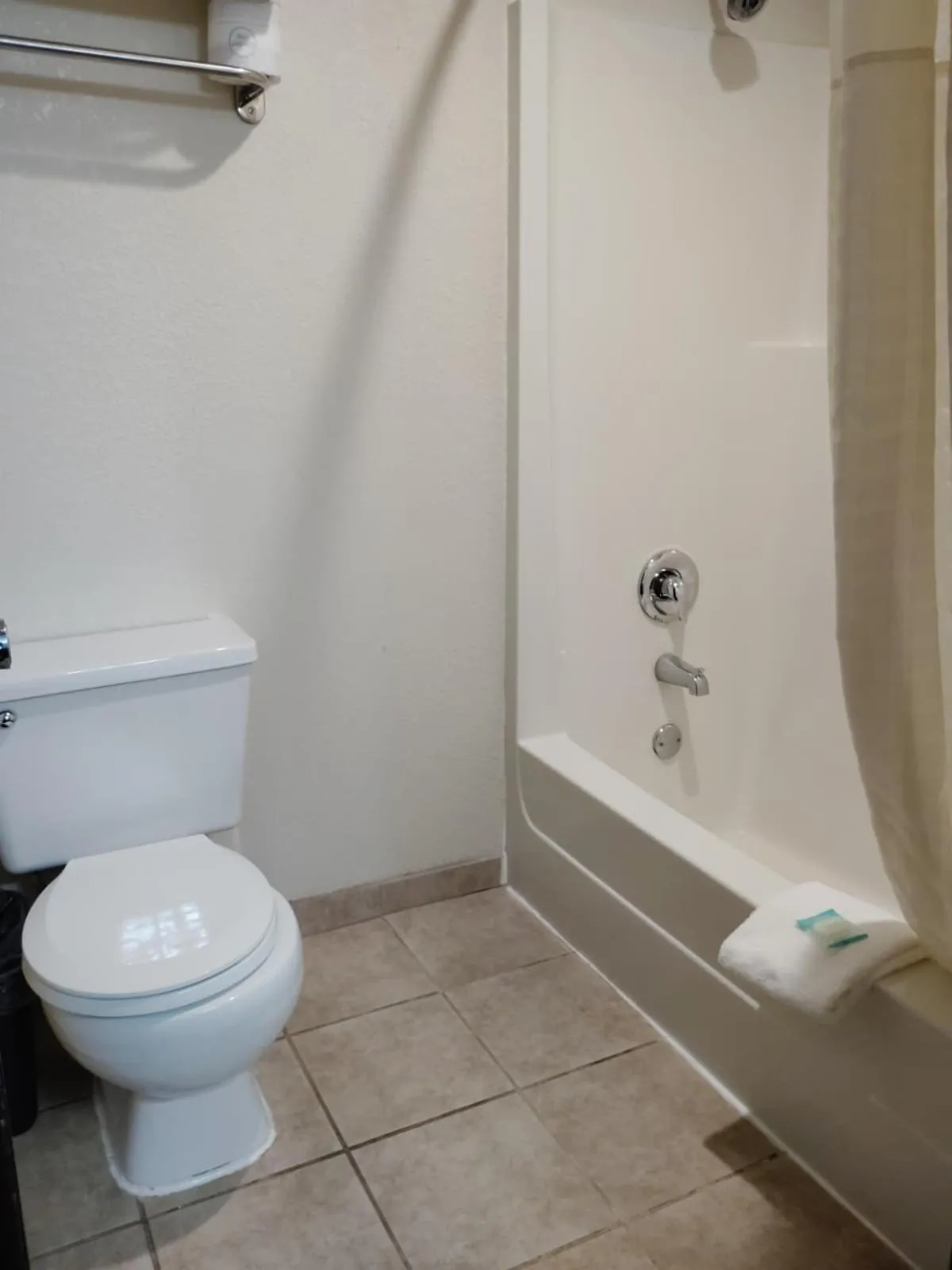 Bathroom in Cozy Inn