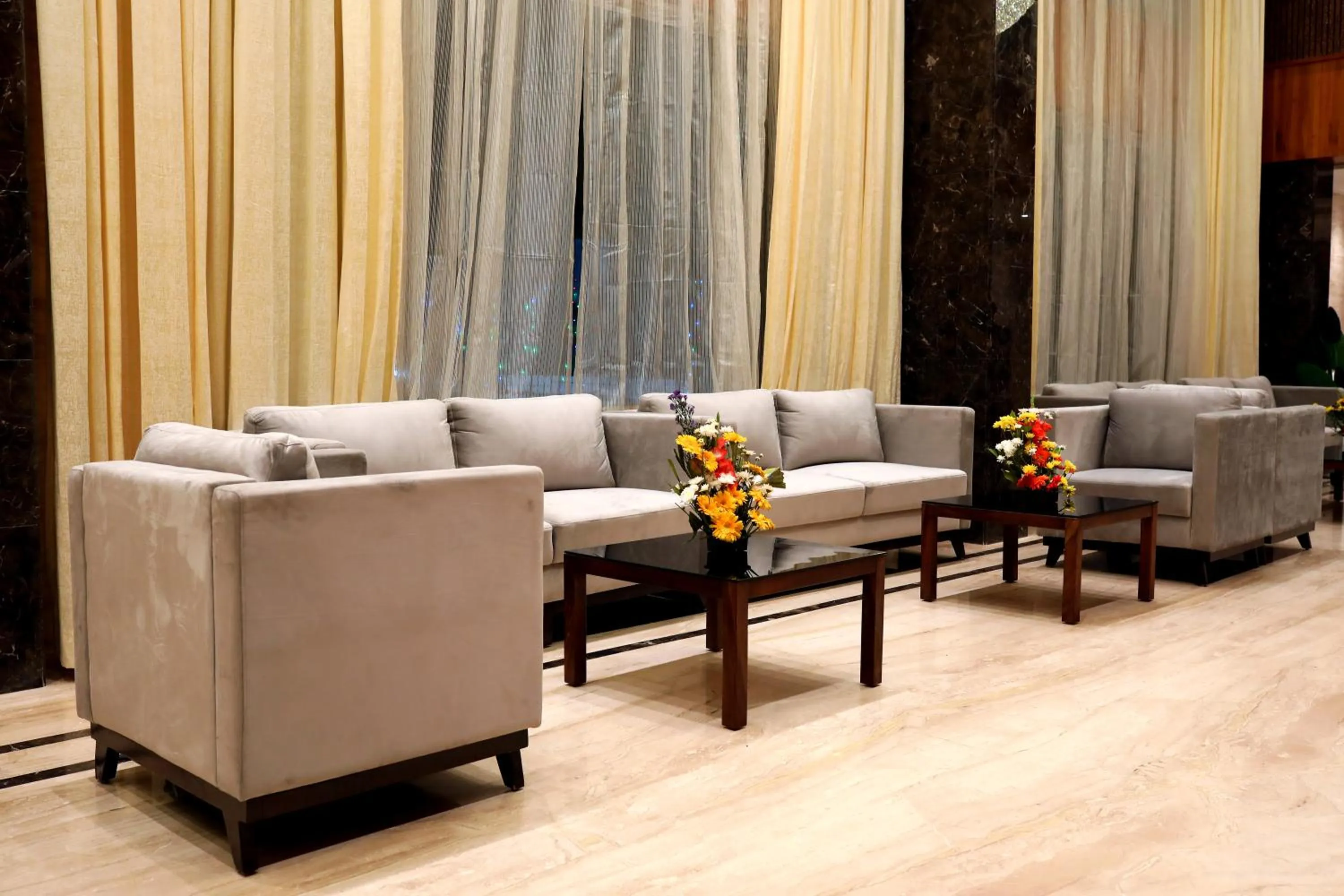 Lobby or reception in Icon Grand Hotel By Bhagini
