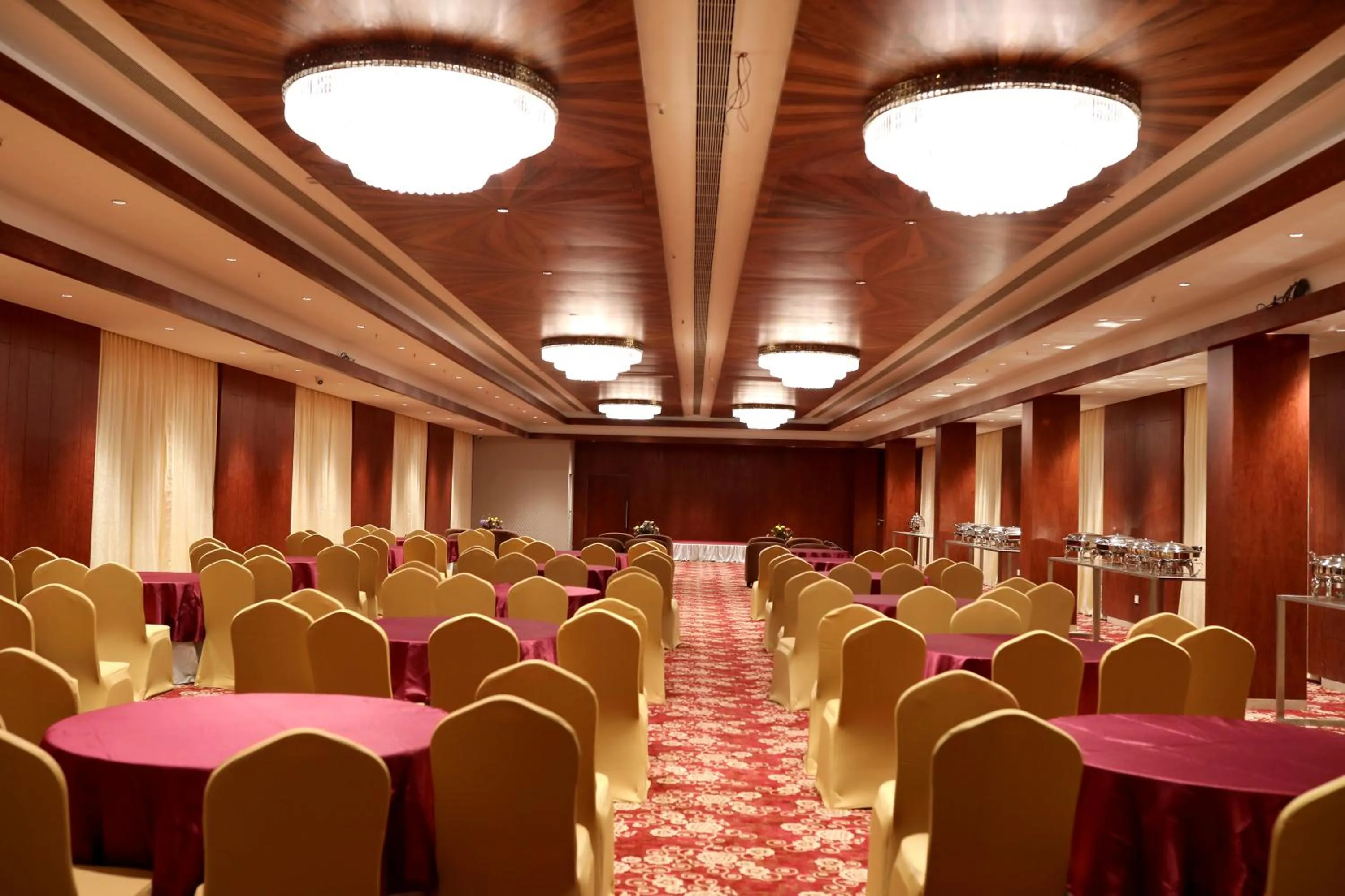 Banquet/Function facilities in Icon Grand Hotel By Bhagini
