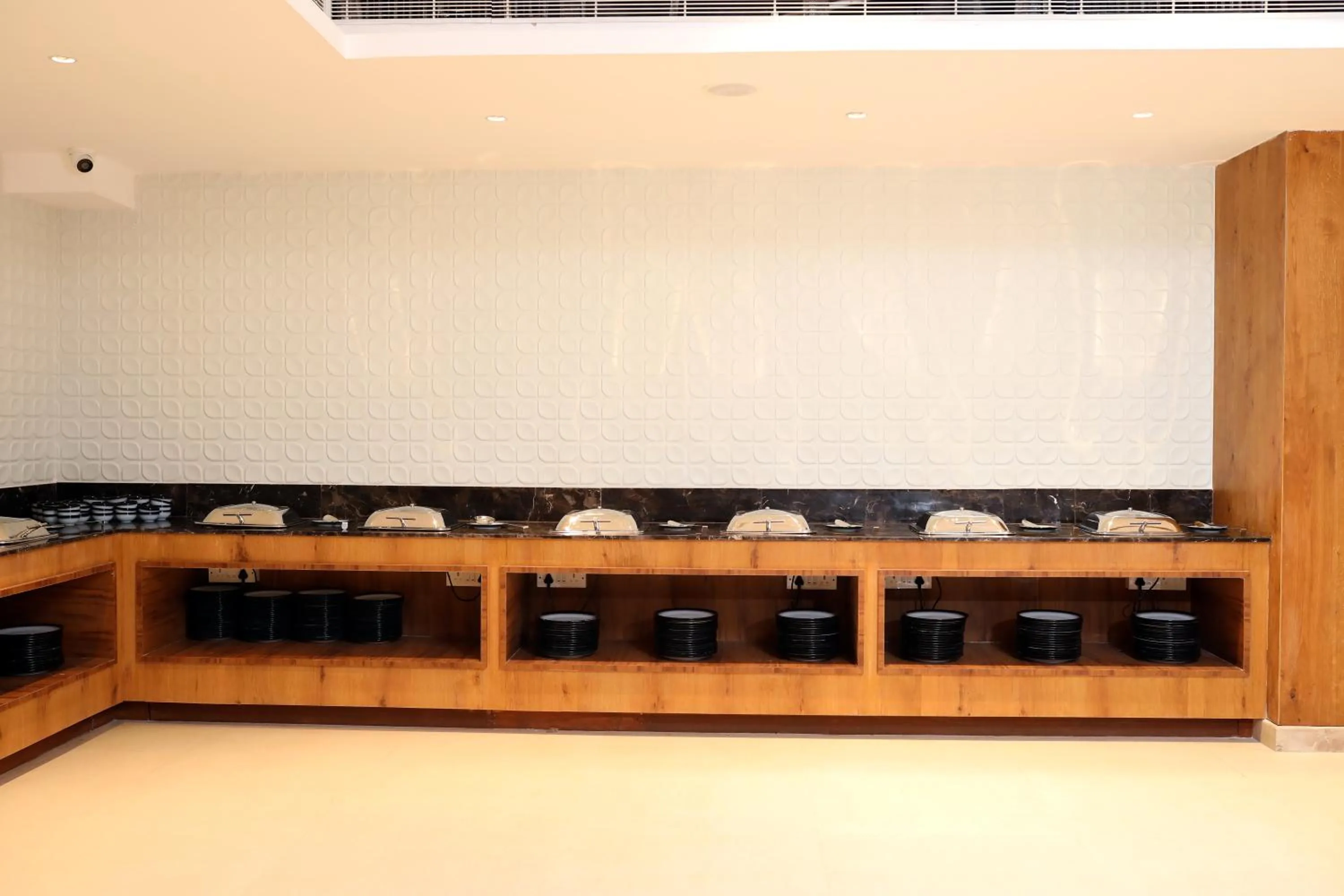 Breakfast in Icon Grand Hotel By Bhagini