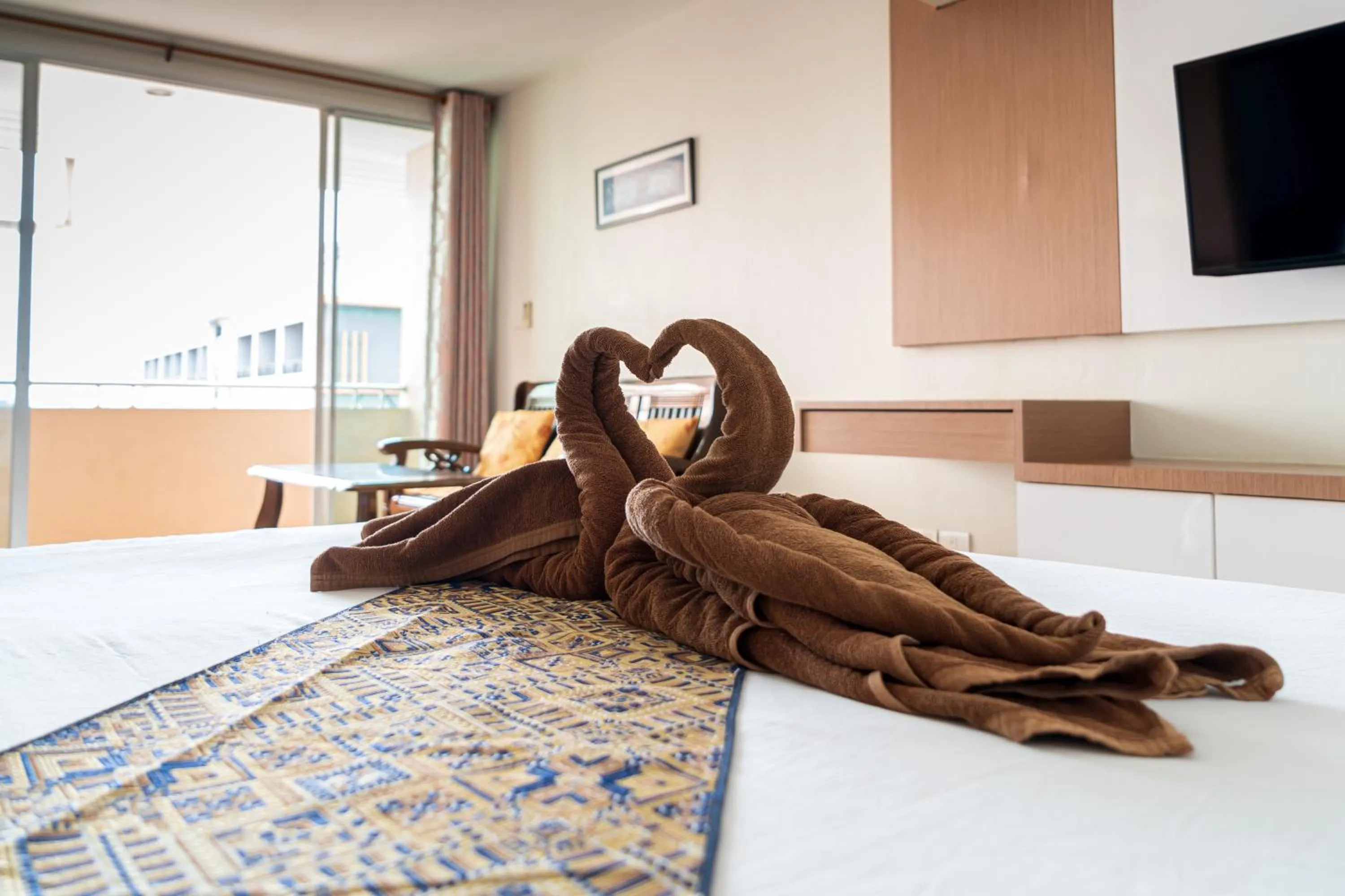 Bed in The Infinity Suite Chiangrai