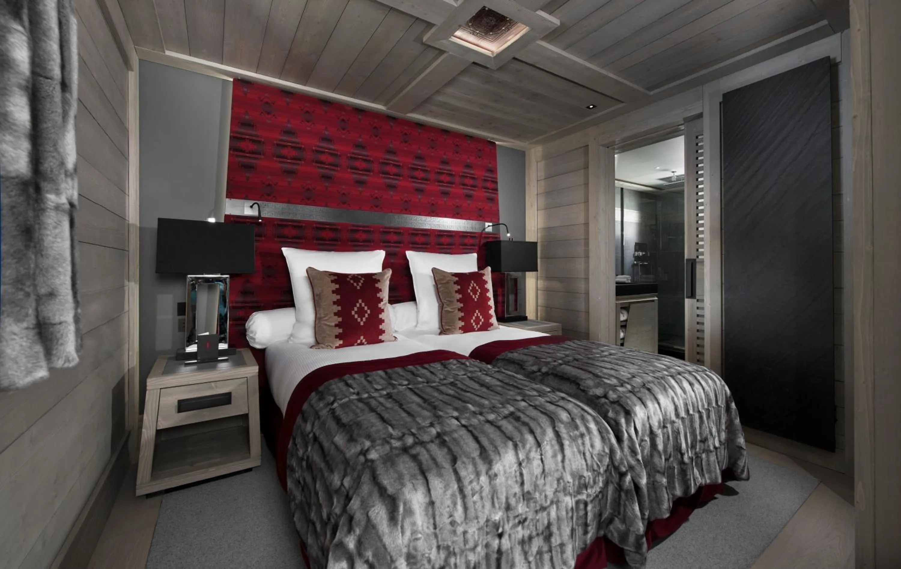 Bedroom, Bed in Hotel Le K2 Altitude