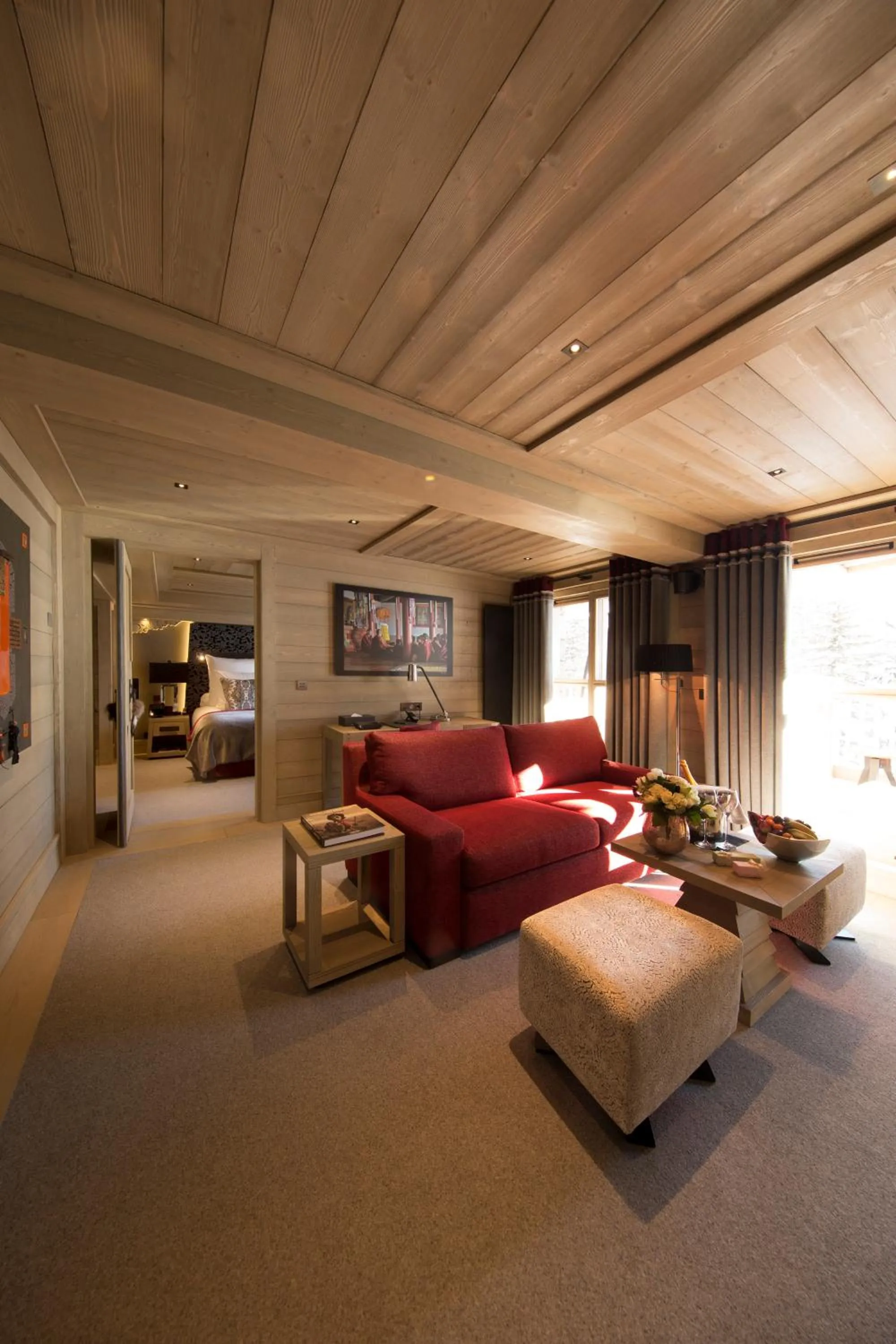 Living room, Bed in Hotel Le K2 Altitude